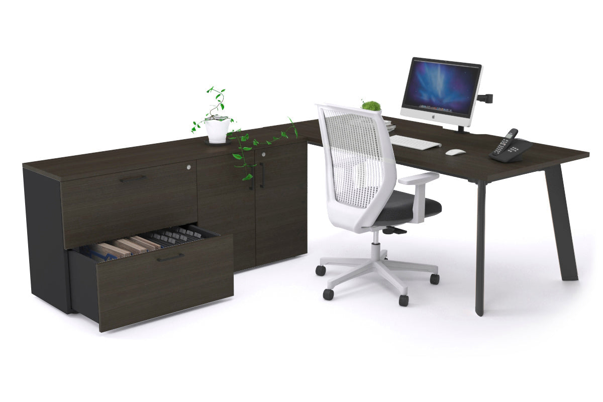 Switch Executive Setting With Uniform Spine Black Frame [1600L x 800W with Cable Scallop] - Premium Office Desk for Modern Workspaces