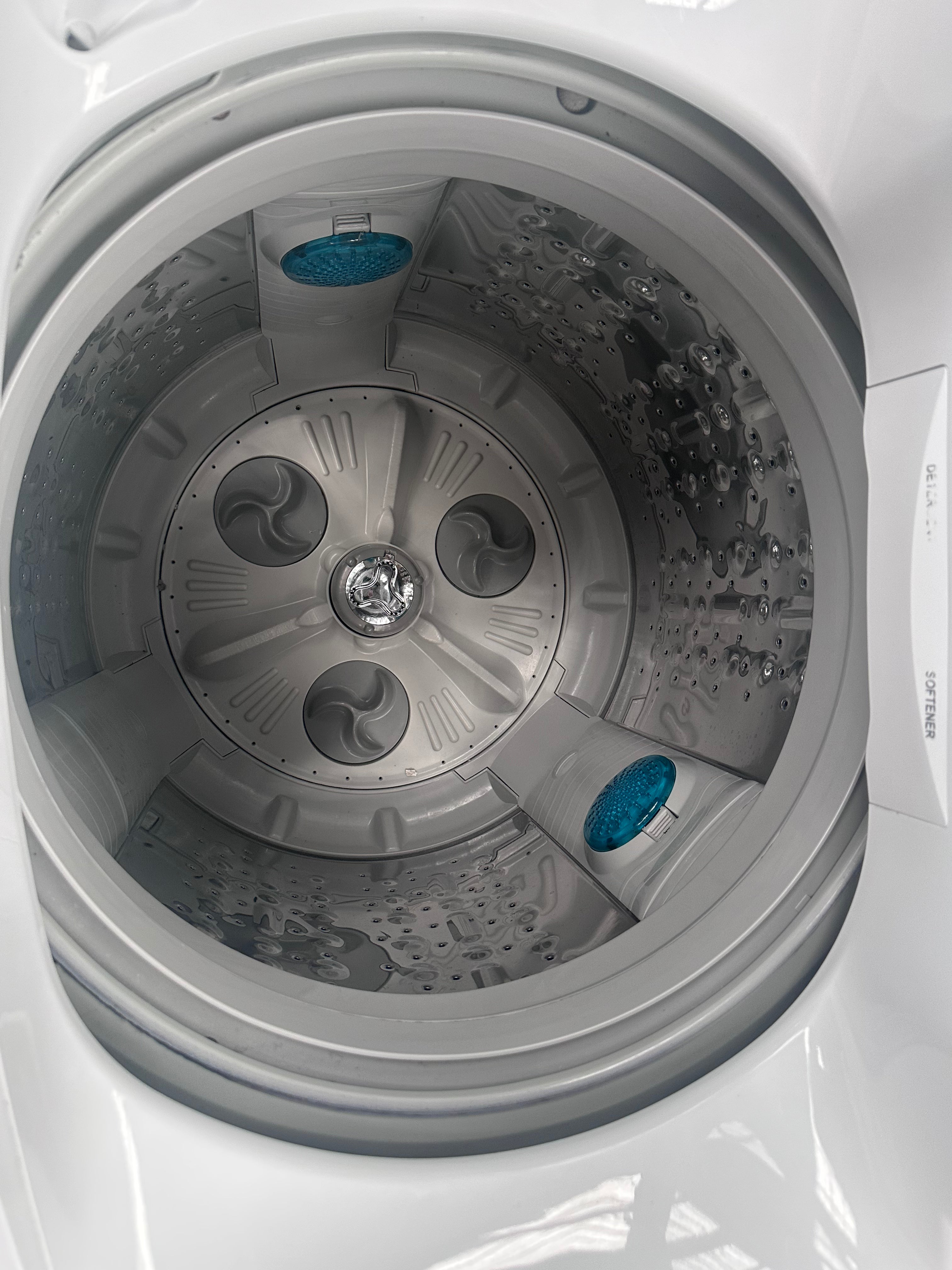 Refurbished LG 8.5kg Top Load Washing Machine - Energy Efficient Laundry Solution for Apartments & Small Homes