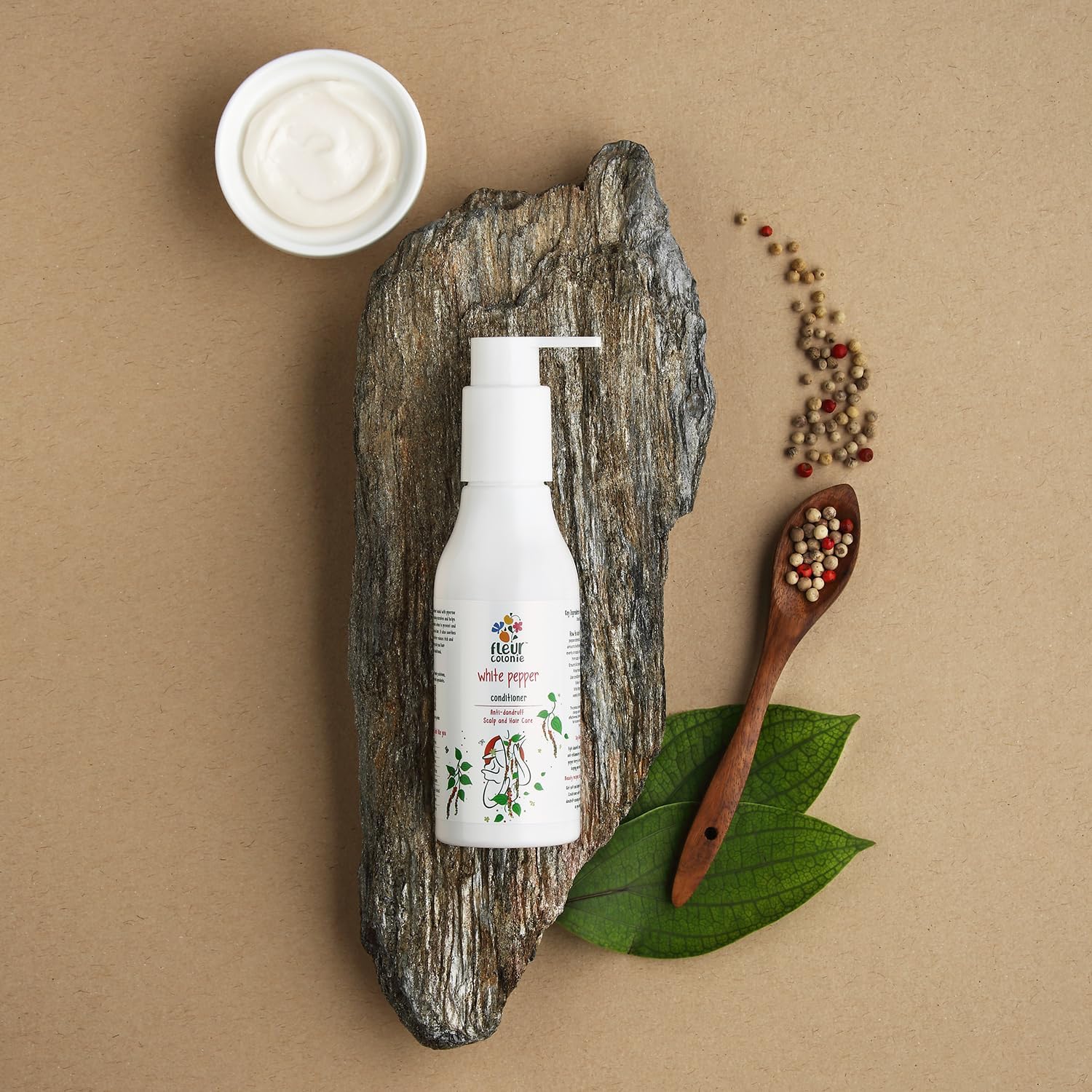 White Pepper Anti-Dandruff Conditioner with Shea Butter - Controls Flaking, Soothes Scalp & Nourishes Hair - 150ml - Perfect for Dry, Itchy Scalp & Dandruff-Prone Hair