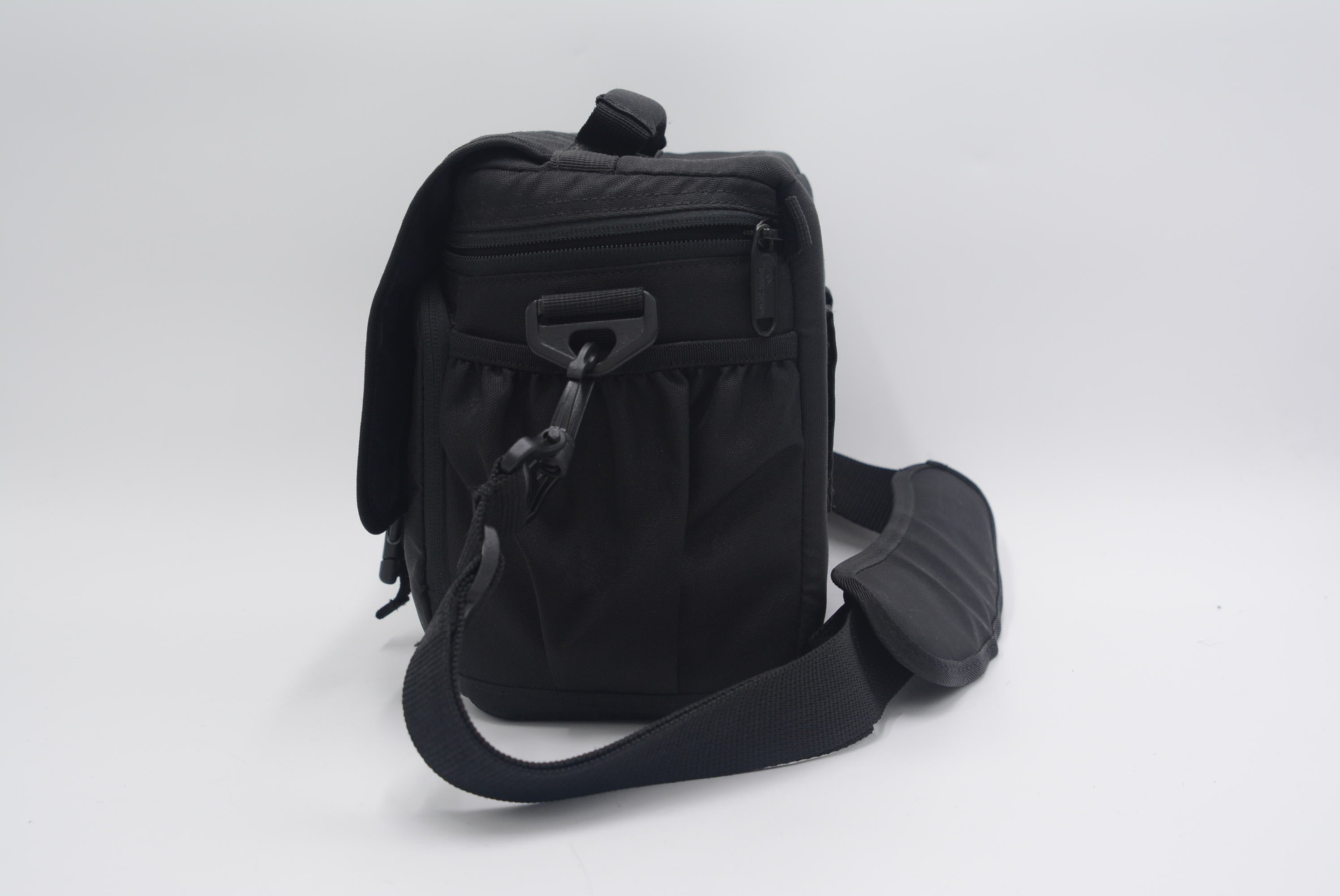 Lowepro Adventura 170 DSLR Camera Backpack - Lightweight & Durable Used Camera Bag for Travel, Hiking & Outdoor Photography