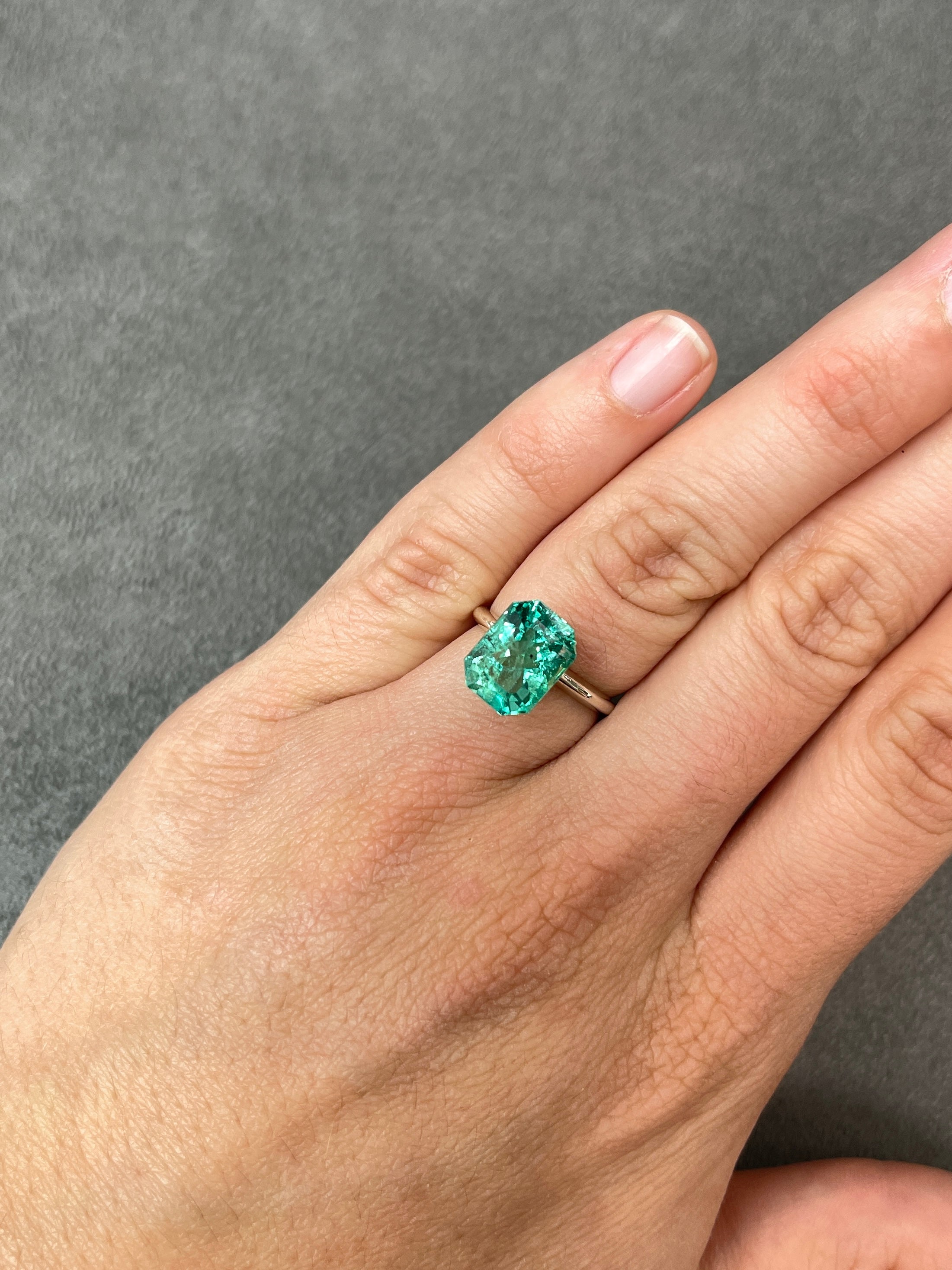 5.15 Carat 12x9mm Natural Loose Colombian Emerald Gemstone - Classic Emerald Cut for Jewelry Making, Engagement Rings & Luxury Gifts