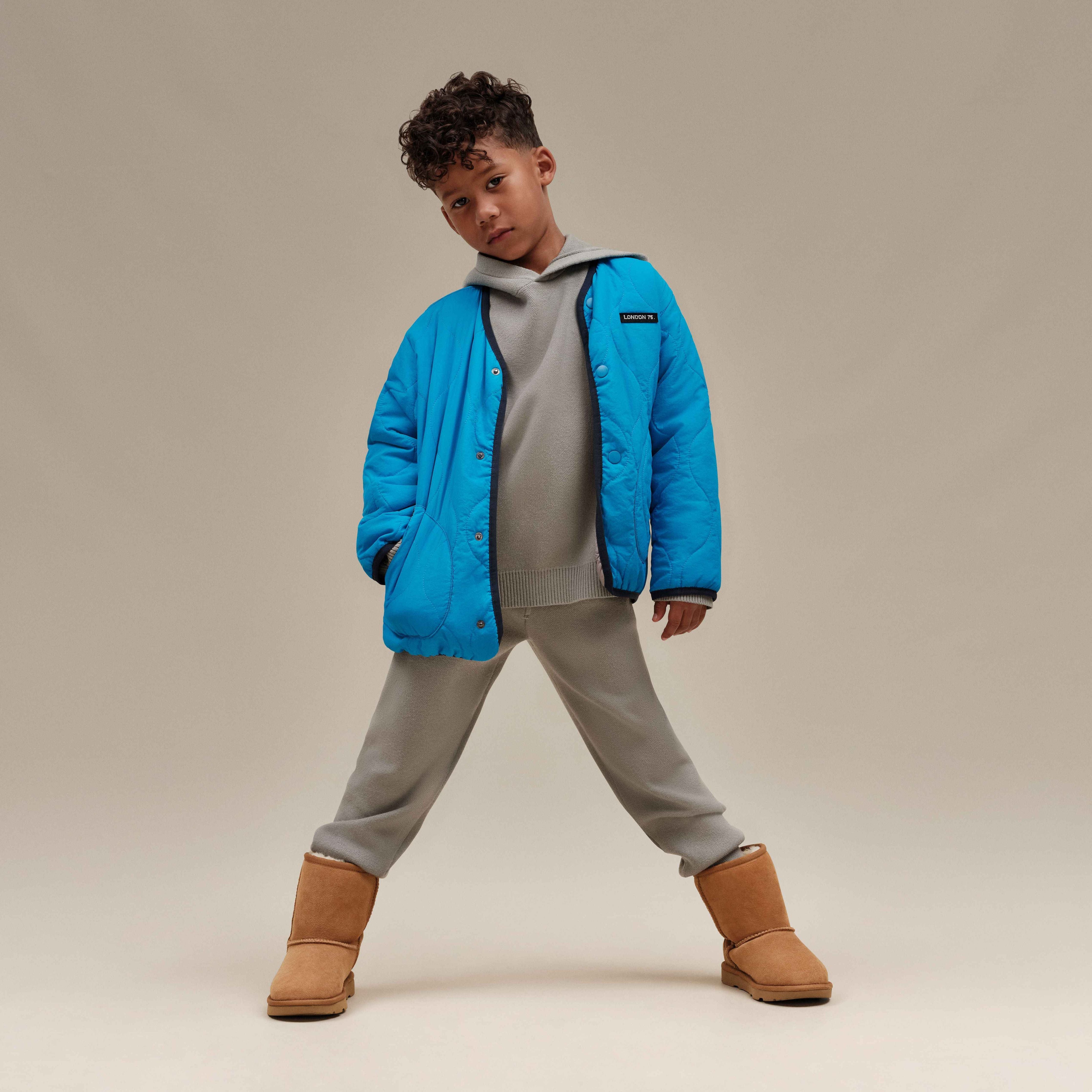UGG Kid's Classic II Boot in Chestnut - Waterproof Winter Snow Boots for Boys & Girls - Cozy Sheepskin Lined Shoes for Cold Weather & Outdoor Play