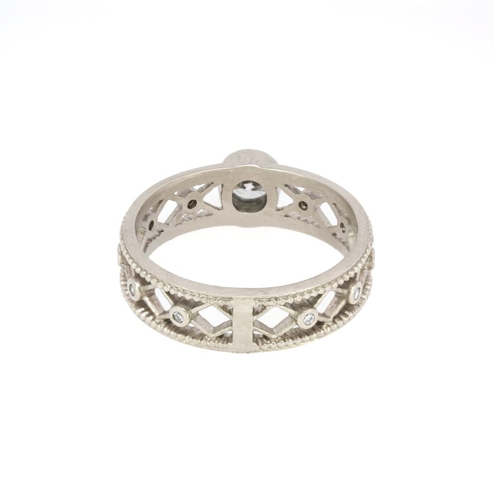 Exquisite Diamond Trellis Studded Ring for Women - 14K Gold Plated Elegant Jewelry Gift for Anniversary, Valentine's Day & Special Occasions - Perfect for Evening Parties, Date Nights & Formal Events