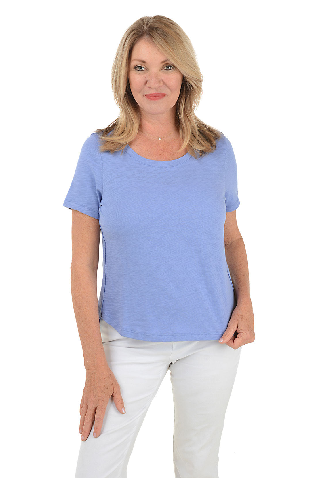 Fashionable High Low Curved Hem T-Shirt for Women - Trendy Asymmetrical Casual Top for Everyday Wear, Date Night & Outfits
