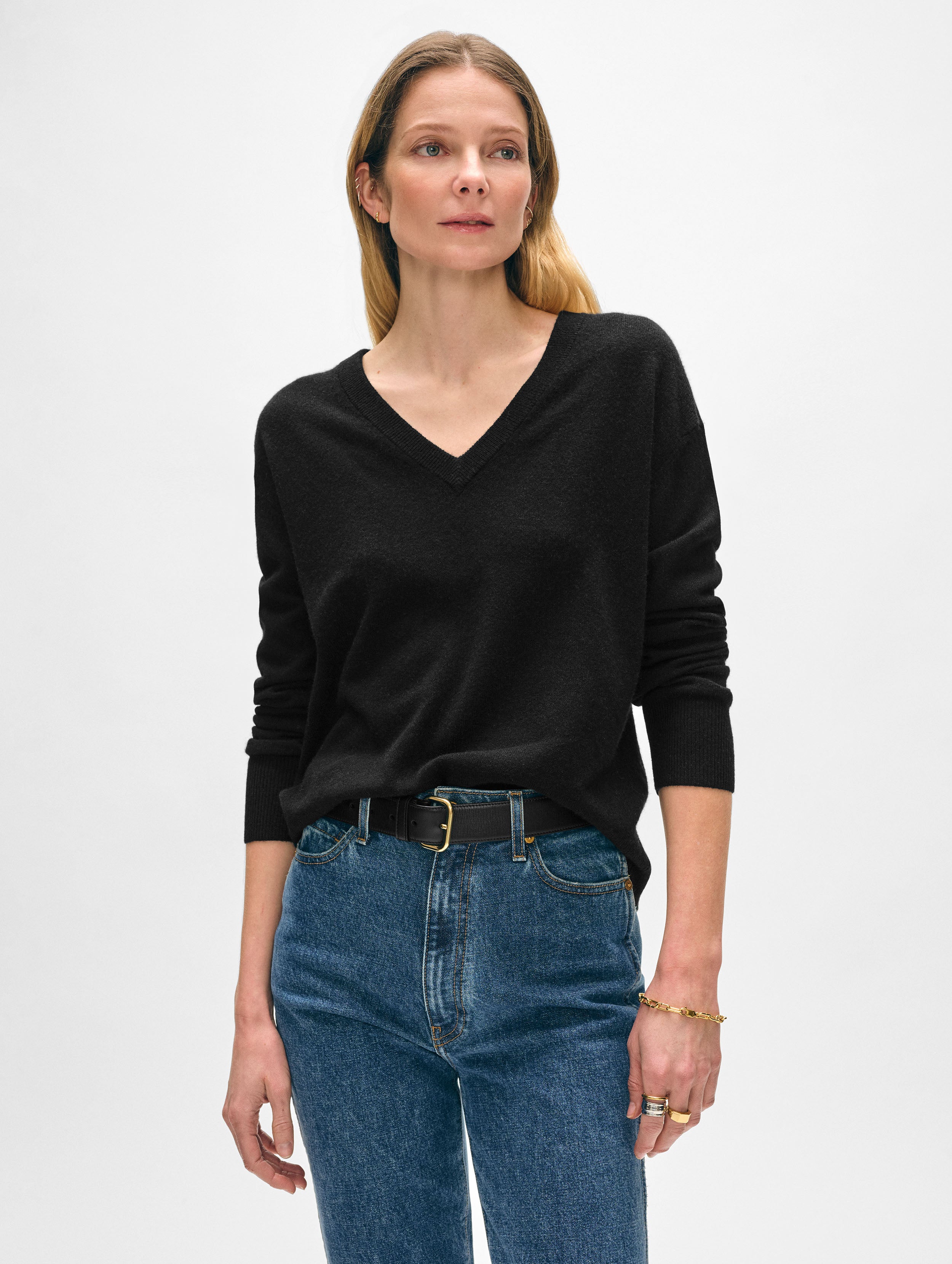 Luxury Black Cashmere V-Neck Sweater for Women - Soft & Warm Winter Pullover - Perfect for Office, Dates & Holiday Outfits
