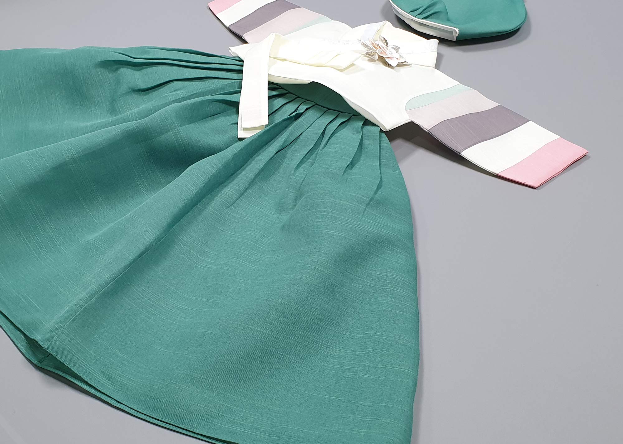 Korean Traditional Hanbok Dress for Baby & Kids - Green Korean Costume for First Birthday Party, Celebration & Cultural Events | Perfect for Photos, Festivals & Special Occasions