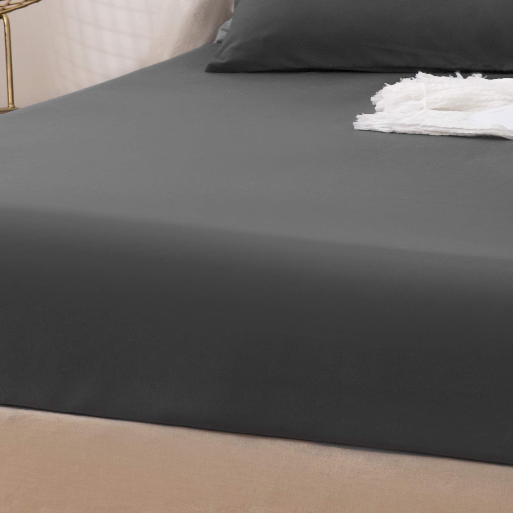 Premium 600 Thread Count 100% Long Staple Cotton Fitted Sheet - Short Queen Size, Charcoal Grey - Ultra Soft & Durable Deep Pocket (Fits Mattress Up to 14