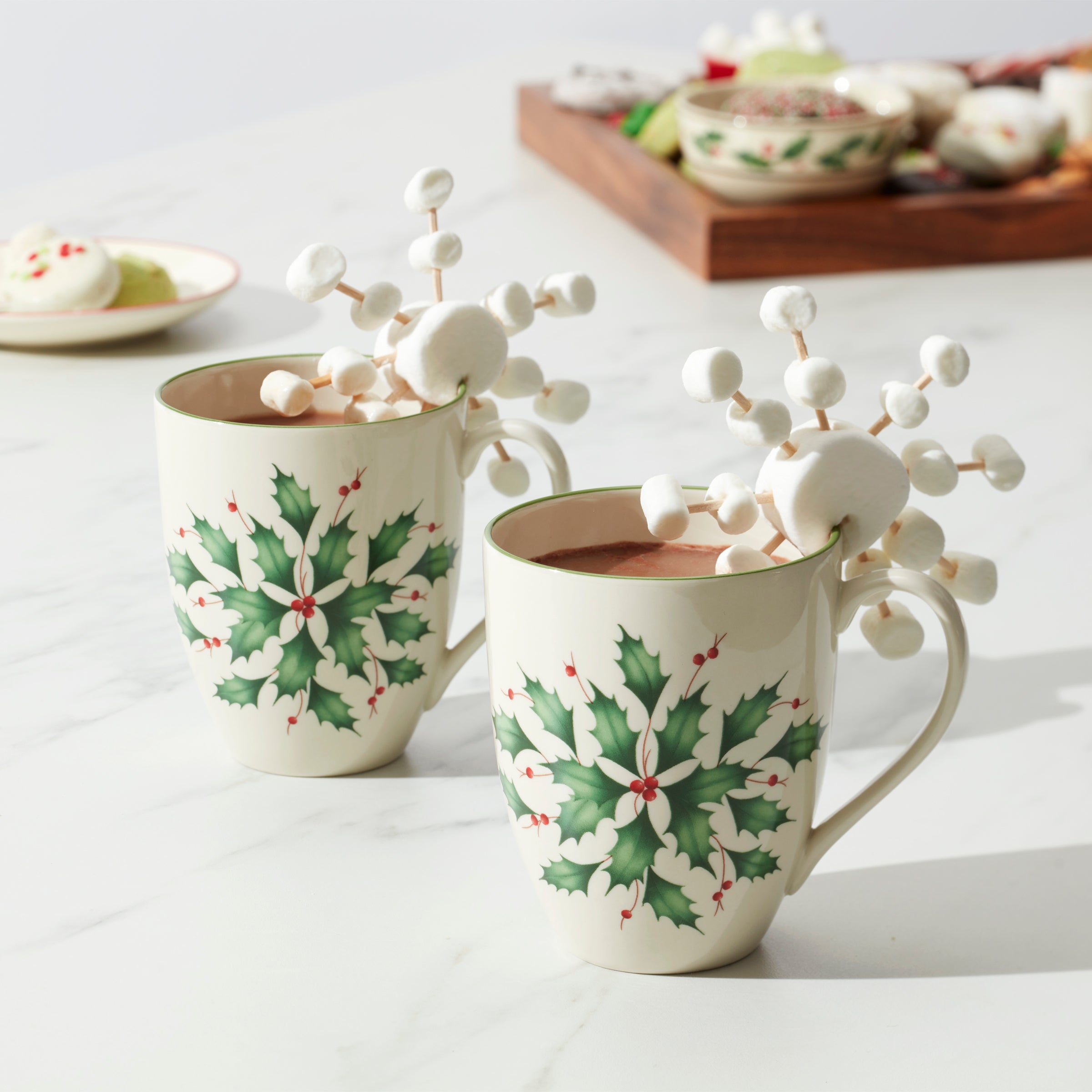 Festive Holiday Holly Mugs Set of 2 - Christmas Coffee Cups for Hot Cocoa & Tea - Perfect for Winter Celebrations & Gift Giving