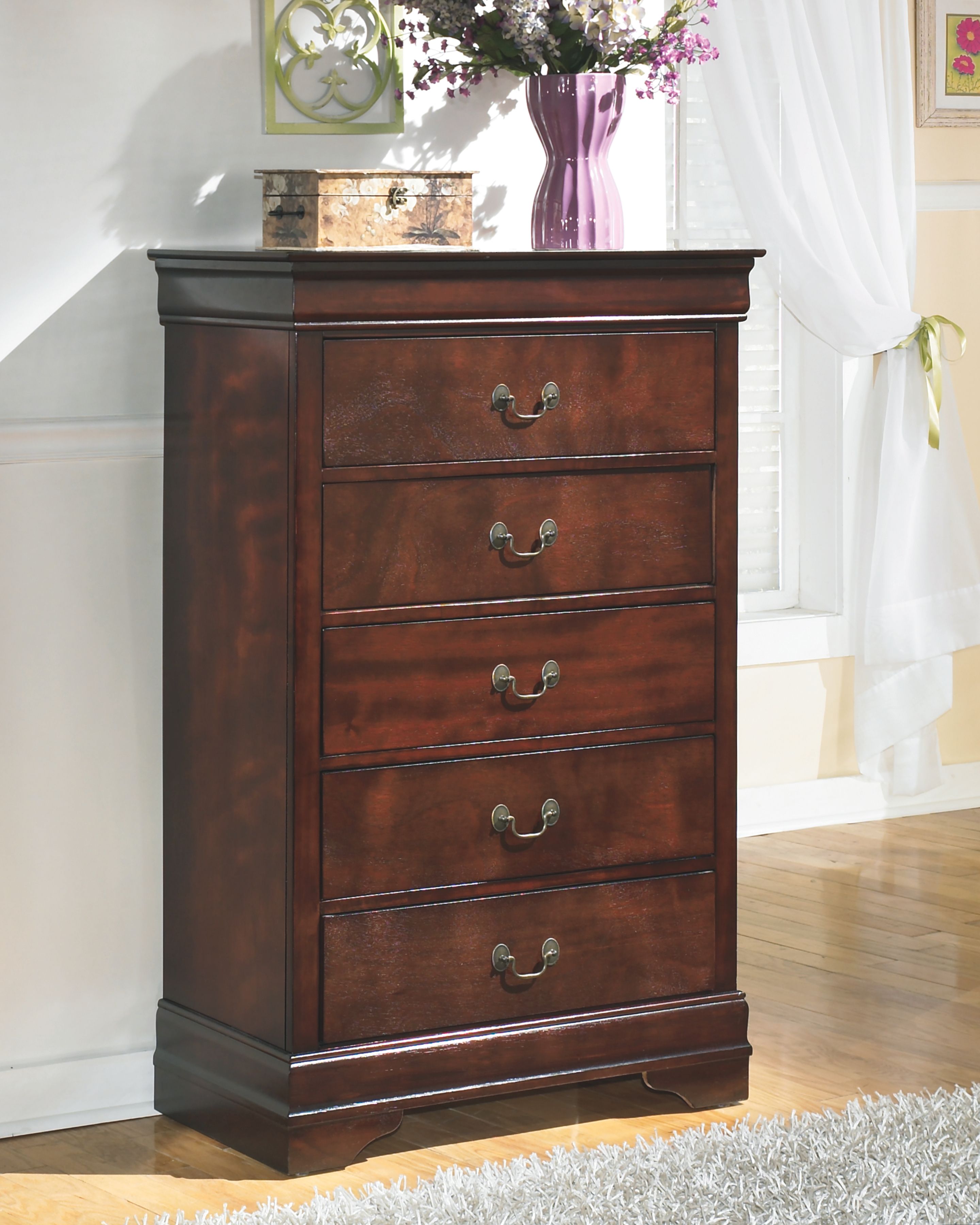 Premium Alisdair Reddish Brown Wooden Chest - Stylish Storage for Home, Office & Bedroom Organization