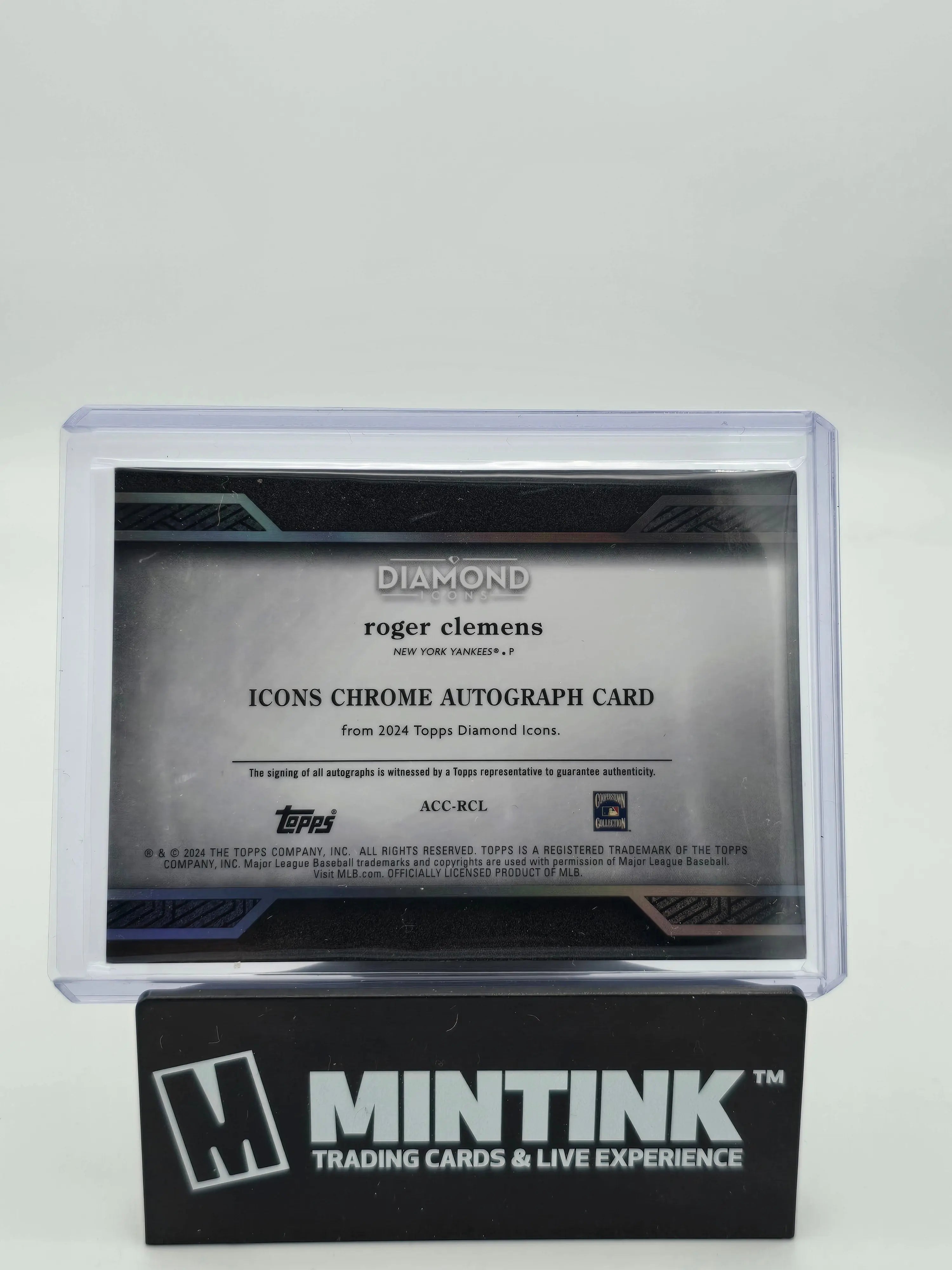 2024 Topps Diamond Icons Baseball Roger Clemens Chrome Autograph Card /25 - Limited Edition Collectible for Sports Memorabilia & Card Showcases