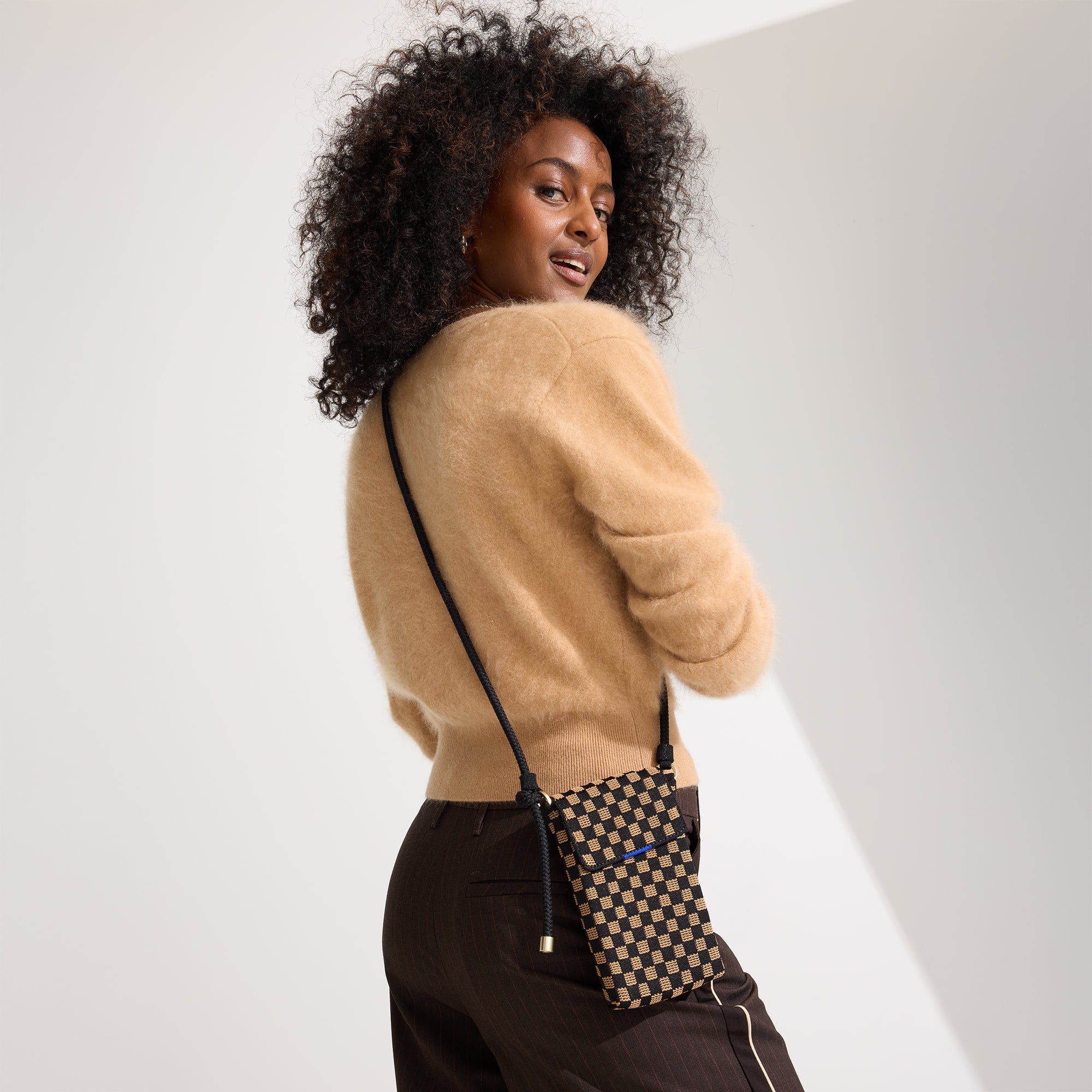 Stylish Phone Crossbody Bag in Midnight Black - Perfect for Everyday Use, Travel, and Hands-Free Convenience