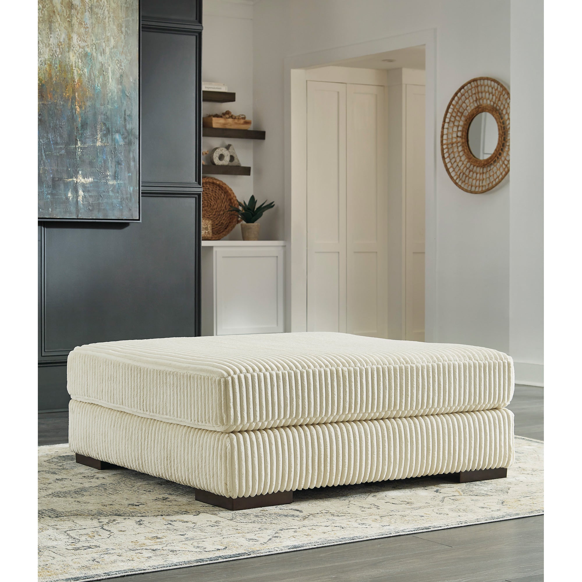 Lindyn Accent Ottoman - Stylish Footrest & Storage Bench for Living Room, Bedroom & Entryway | Modern Home Decor & Extra Seating