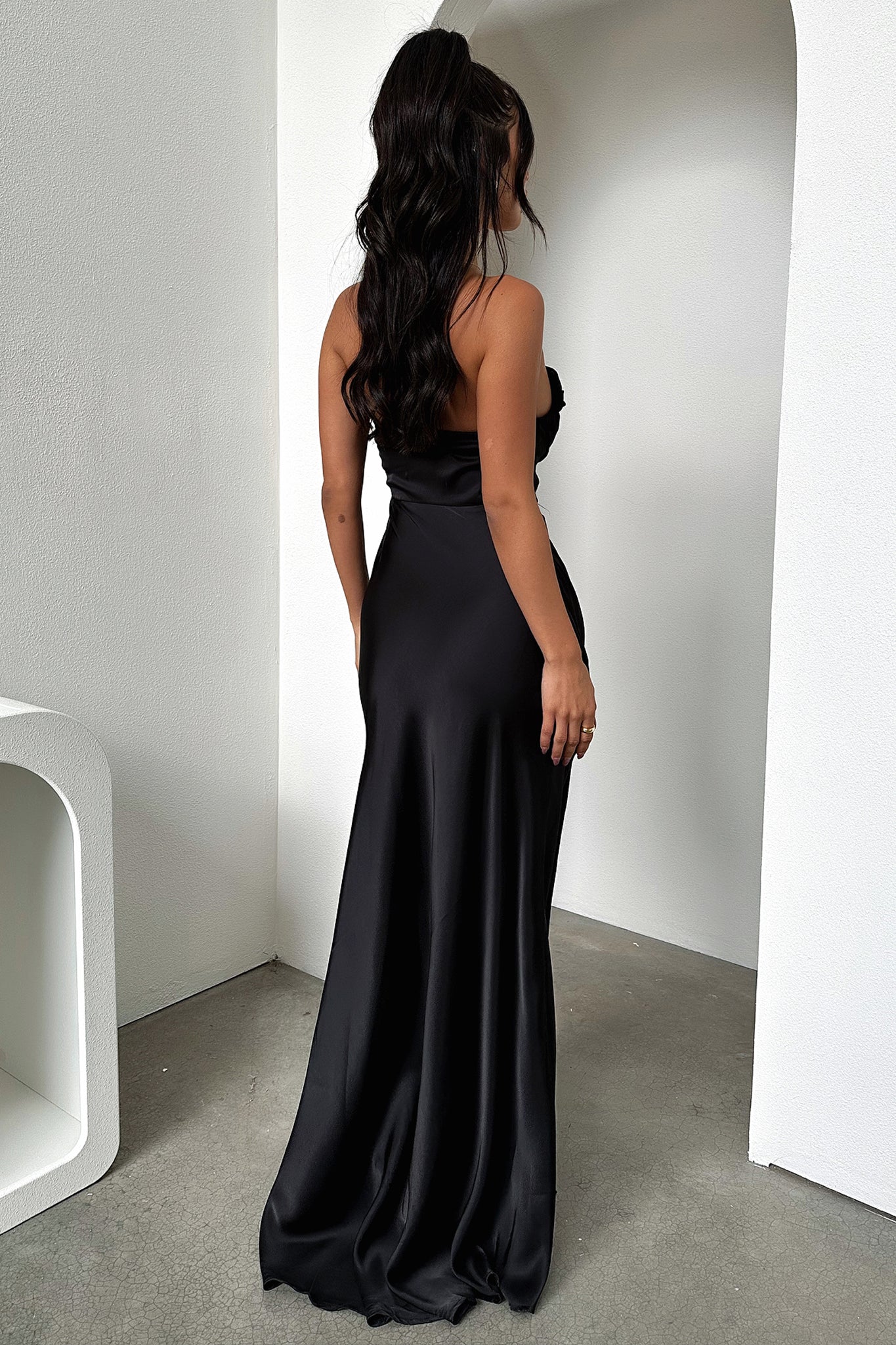 Lola Maxi Dress - Elegant Black Long Summer Dress for Women | Perfect for Beach, Vacation & Casual Outings