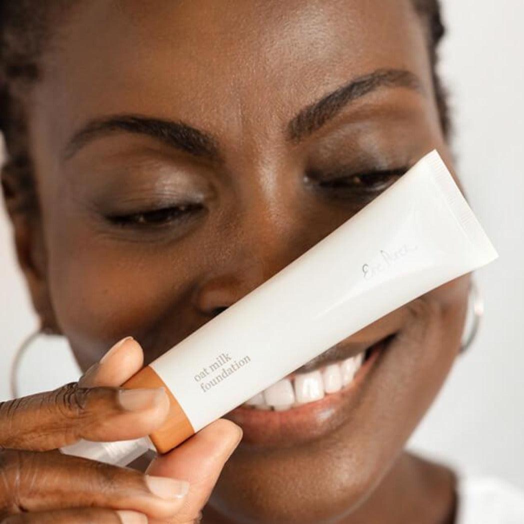 Best Oat Milk Foundation - Vegan, Cruelty-Free & Hydrating Makeup for Sensitive Skin | Perfect for Daily Wear & Natural Looks