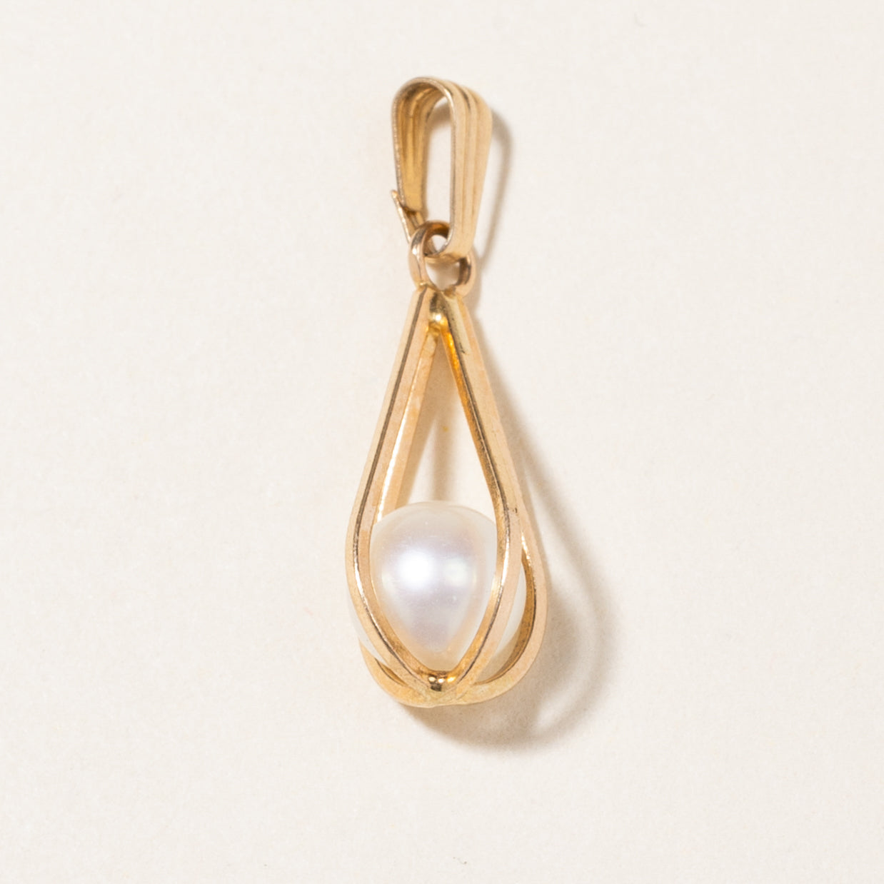 5.60mm Elegant Pearl Cage Pendant Necklace - Perfect for Bridal, Wedding, and Evening Party Jewelry Gifts