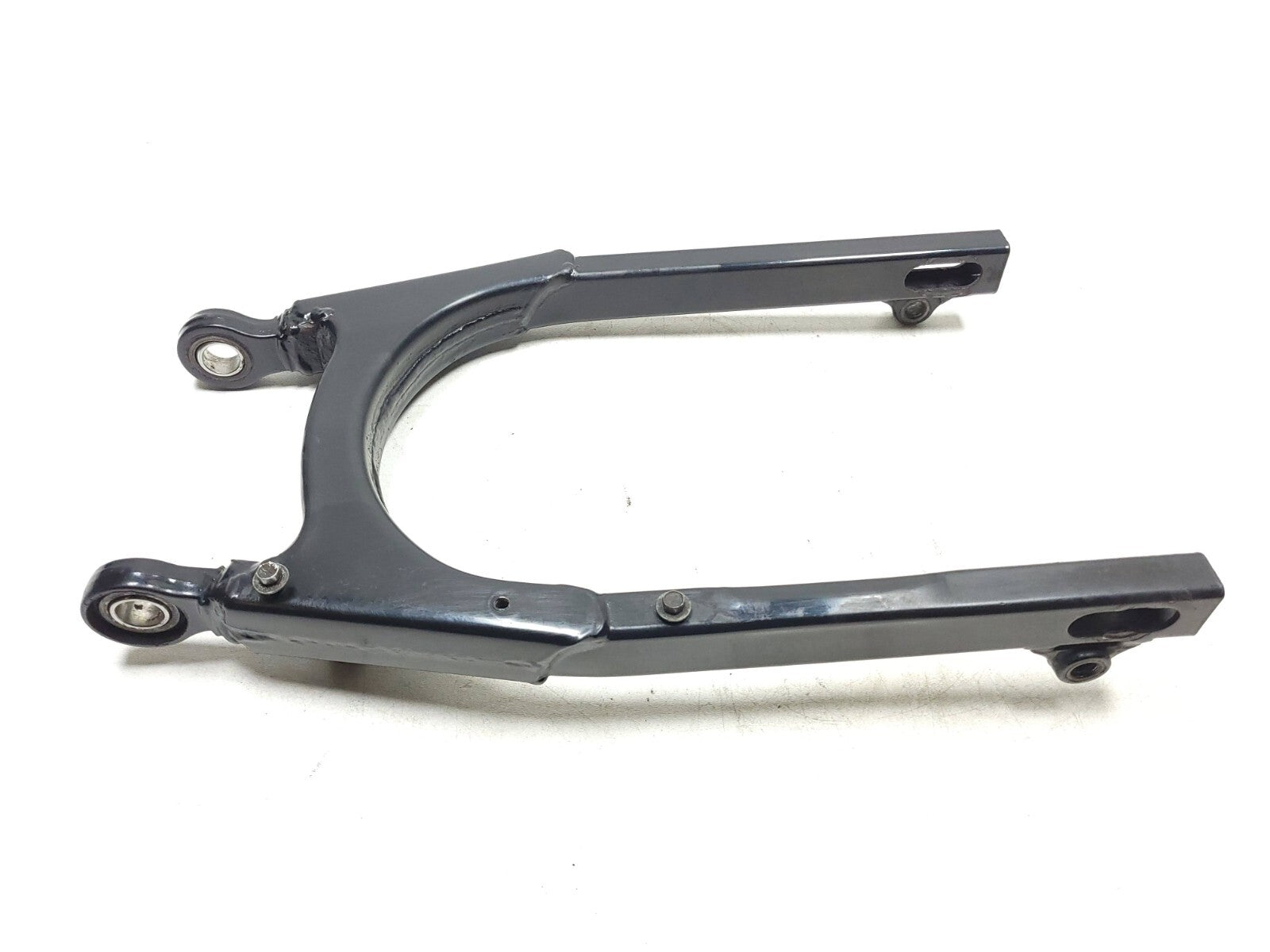 Original Harley Davidson Sportster 883 1200 Swingarm 47566-04 OEM Replacement Part for Motorcycle Repair & Custom Builds - Perfect for DIY Enthusiasts & Professional Mechanics