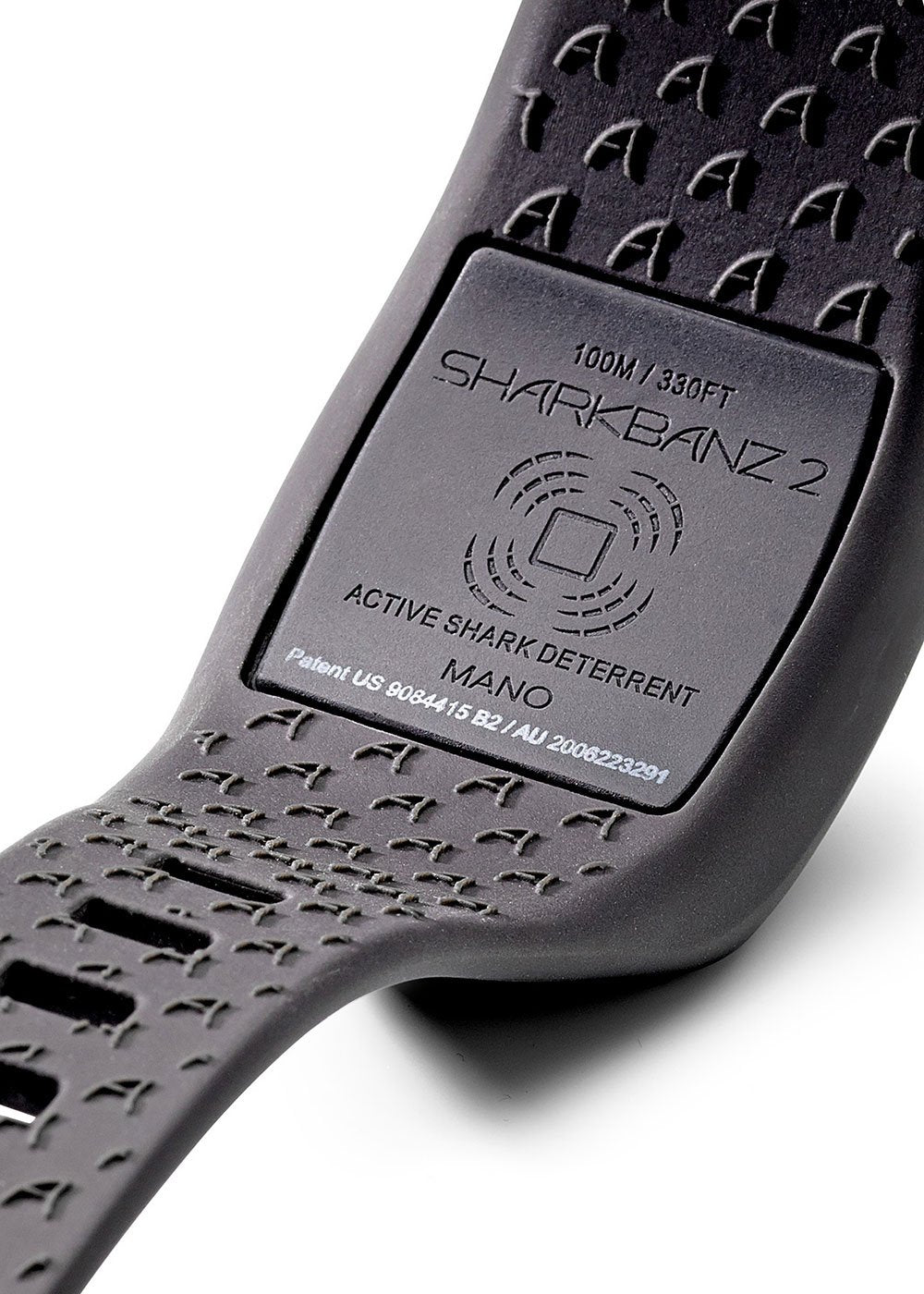Sharkbanz 2.0 Shark Repellent Wristband - Slate/Black Waterproof Magnetic Shark Deterrent for Surfing, Swimming & Diving Protection