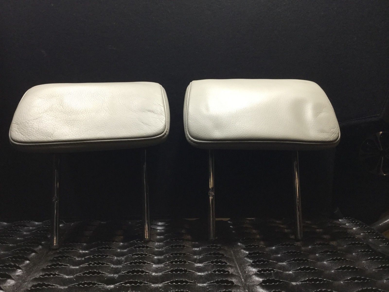 04 10 Saab 9-3 93 Convertible Rear Seat Headrest Left Right Pair OEM Replacement Parts - Perfect for Car Interior Upgrade & Comfort Enhancement