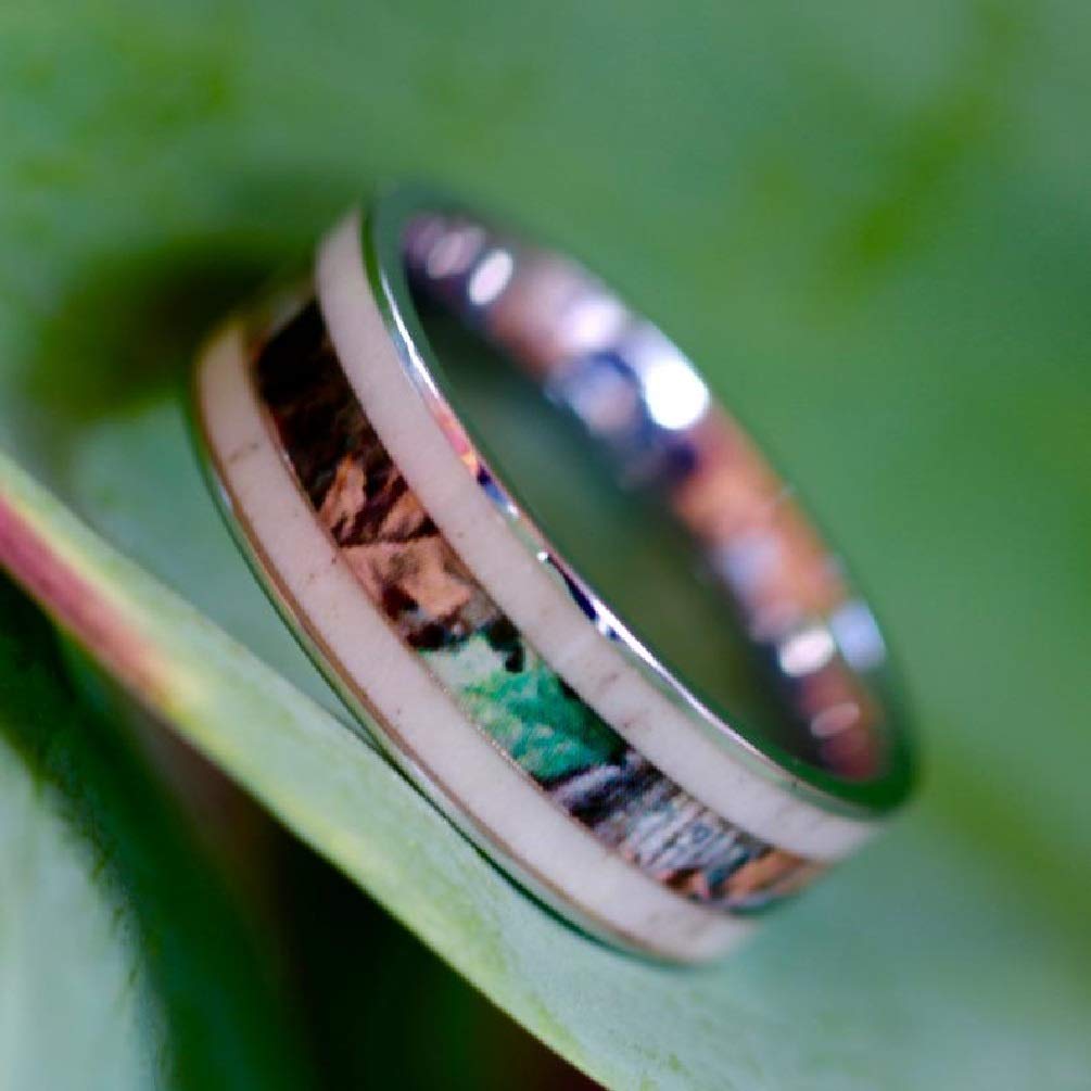 Camo Deer Antler Ring for Men & Women - Unique Camo Wedding Band - Durable Antler Engagement Ring - Hunting & Outdoor Style Jewelry - Perfect for Weddings, Camping, and Outdoor Adventures