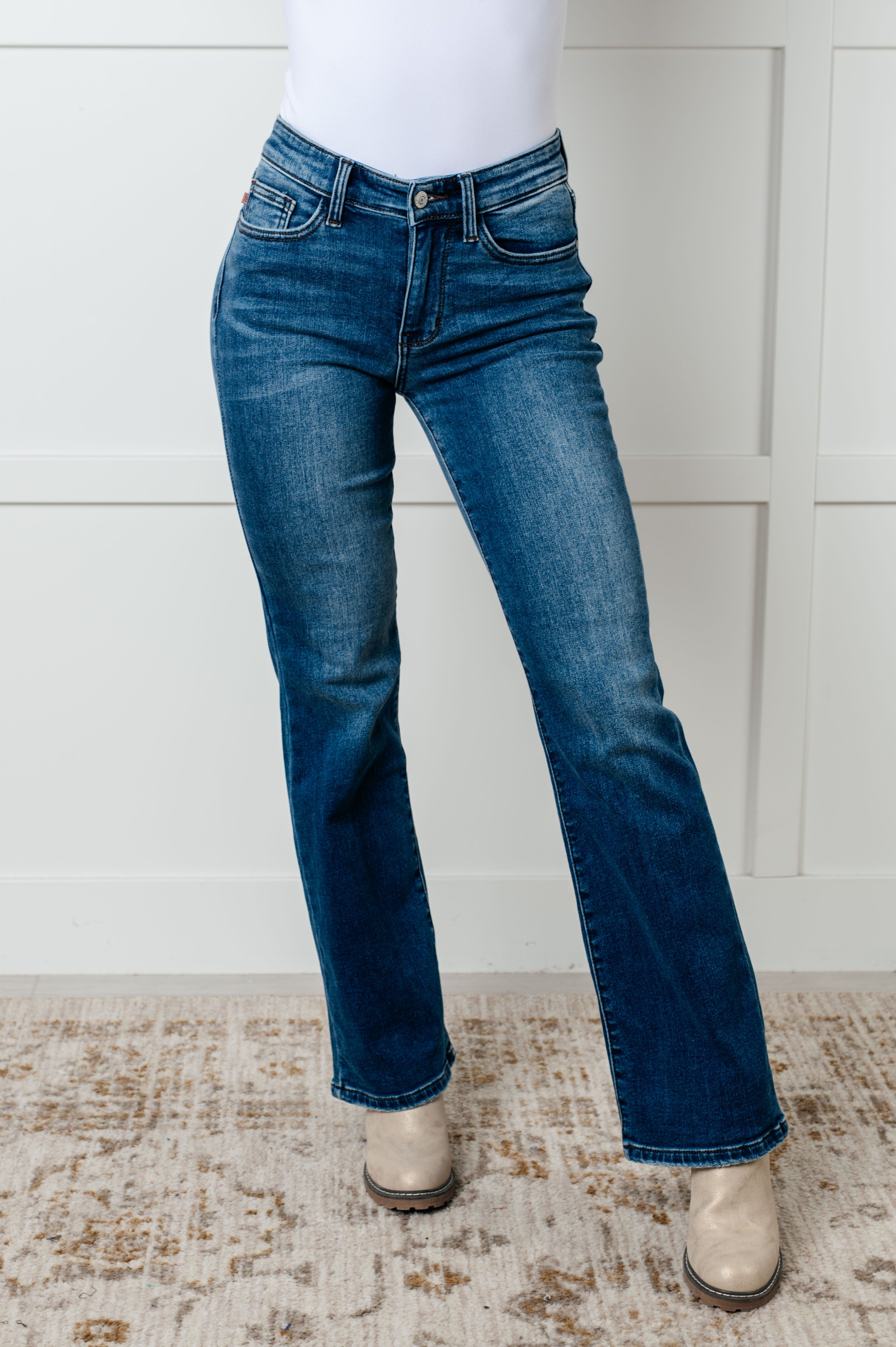 Hannah Mid Rise Thermal Bootcut Jeans for Women - Warm Winter Pants, Stretch Denim, Comfortable & Stylish - Perfect for Cold Weather, Outdoor Activities & Casual Wear