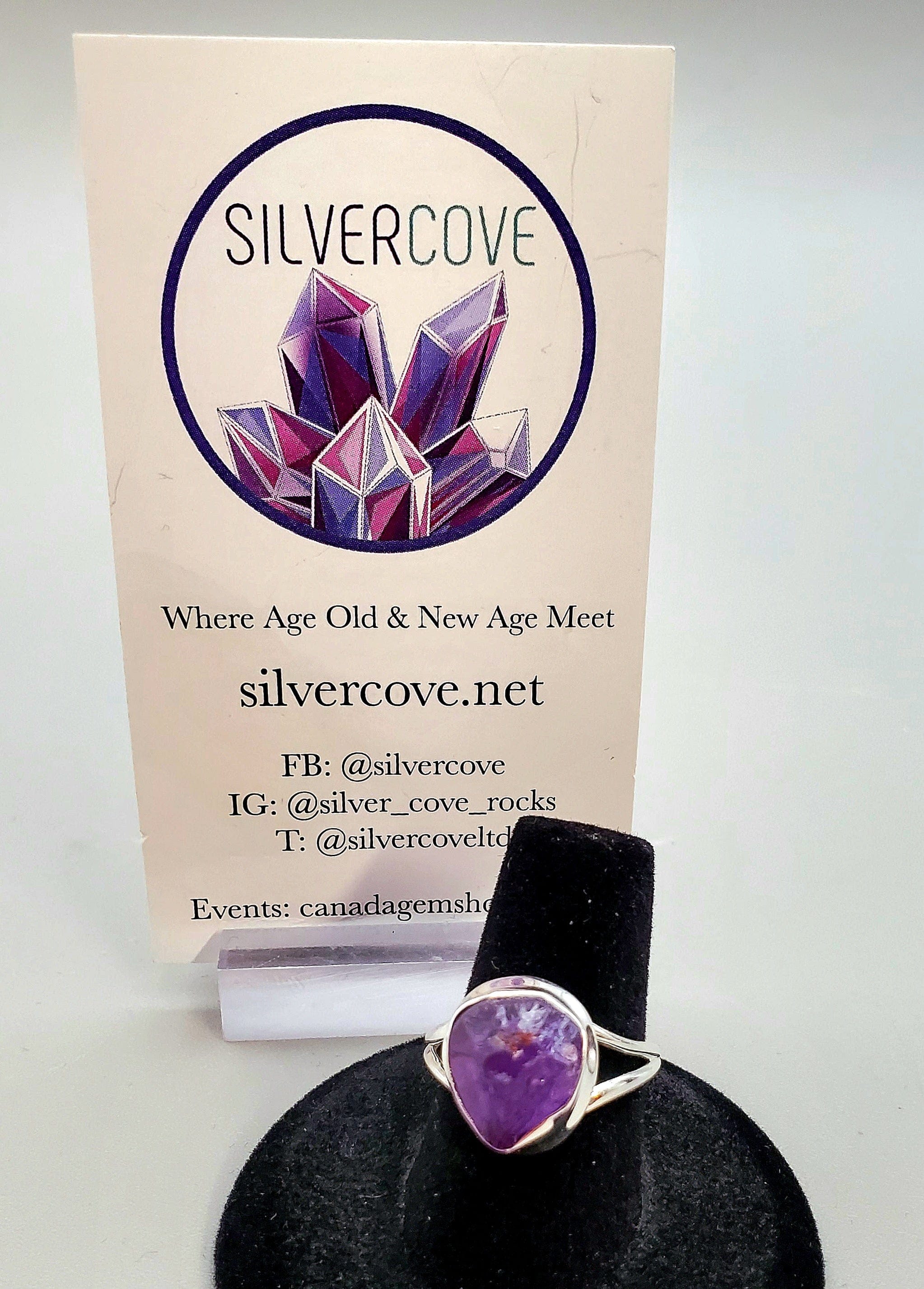 Natural Amethyst Gemstone Ring for Women - Elegant Purple Crystal Jewelry Gift for Birthday, Anniversary & Valentine's Day - Perfect for Everyday Wear & Special Occasions