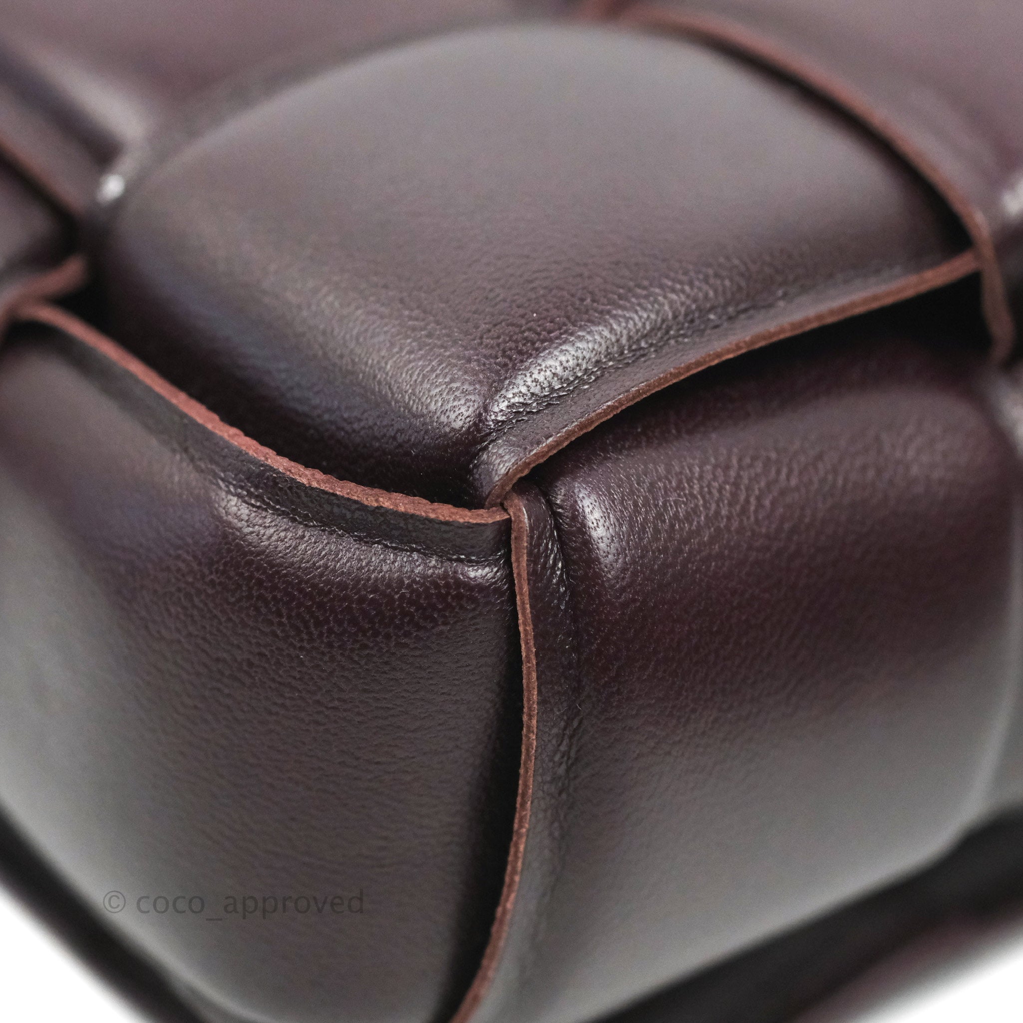 Bottega Veneta Padded Cassette Shoulder Bag in Grape Lambskin Leather with Gold Hardware - Luxury Crossbody Purse for Women, Perfect for Work, Travel and Evening Events