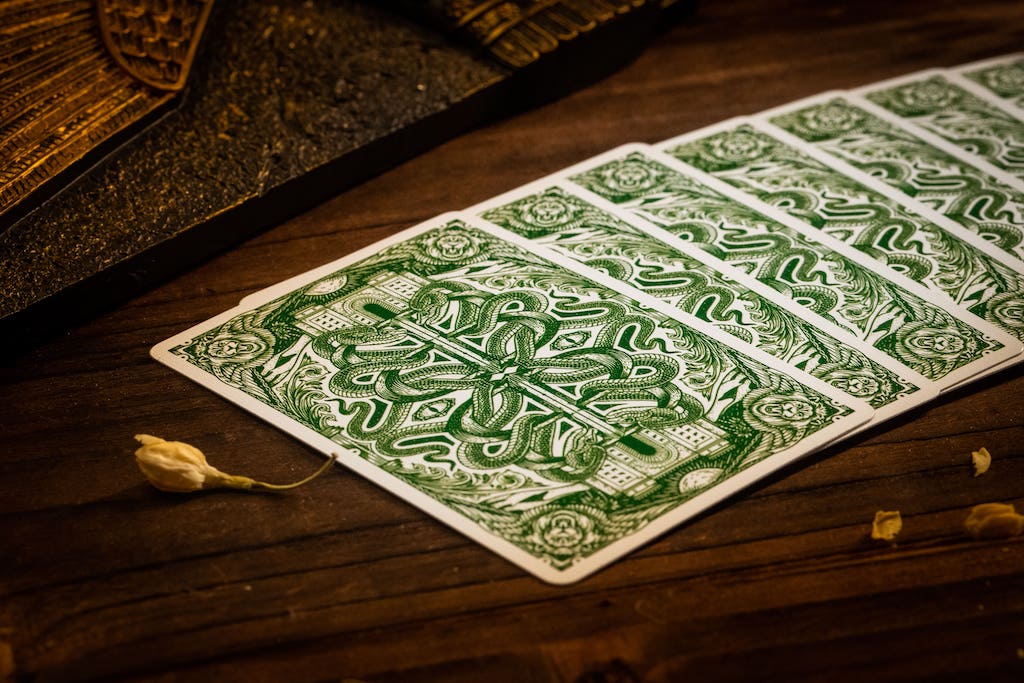 Premium Forest Green Babylon Playing Cards - Elegant Design for Poker, Magic Tricks & Card Games - Perfect for Casino Nights, Gifts & Collectors