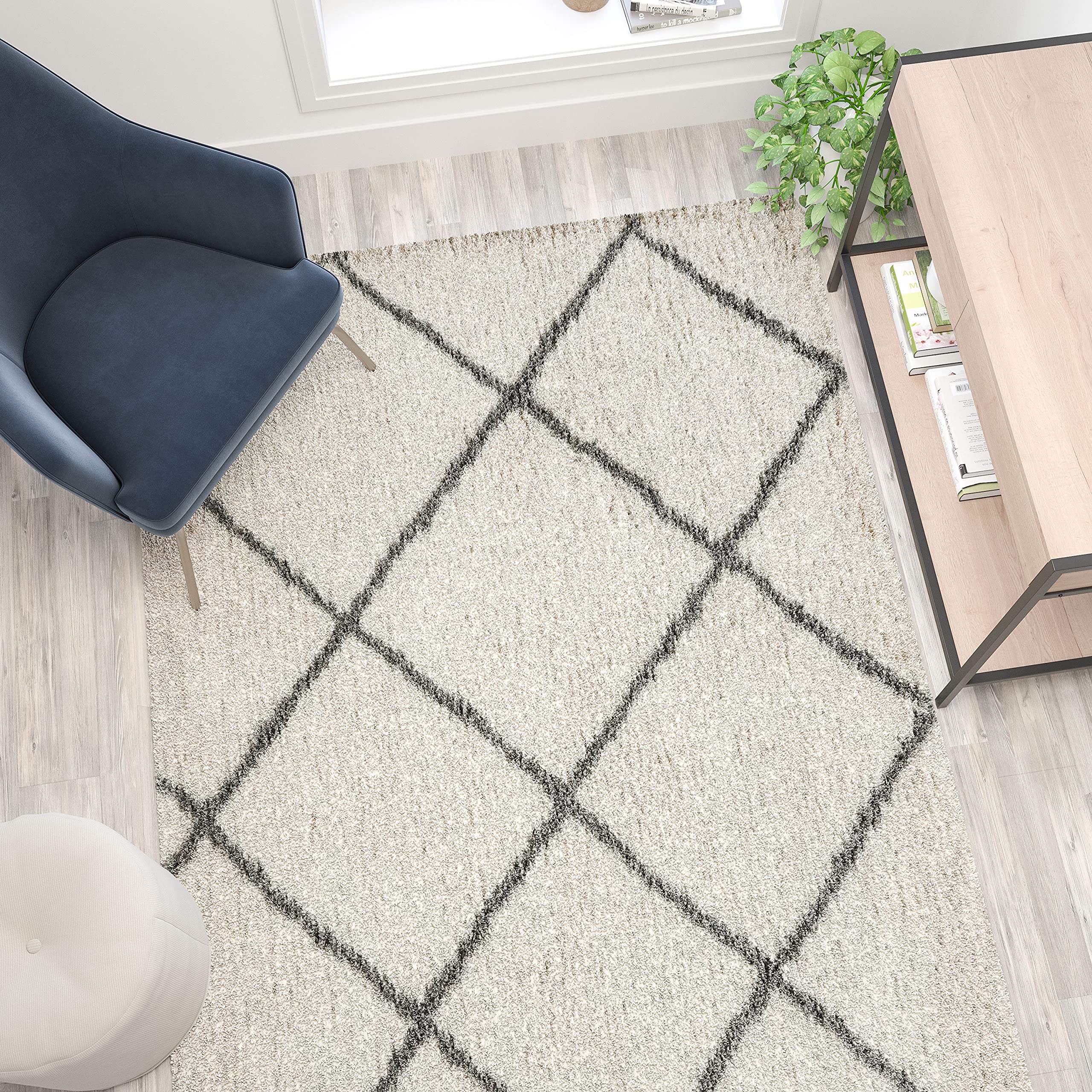 EMMA + OLIVER 5' x 7' Ivory and Black Diamond Trellis Modern Shag Area Rug - Soft Plush Living Room Carpet for Bedroom, Nursery & Home Decor