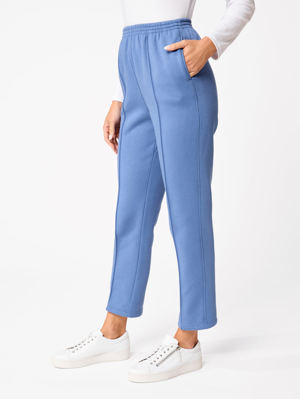 Snowy Mountain Fleece Short Pants for Women - Cozy Winter Lounge Pants for Home, Travel & Outdoor Activities