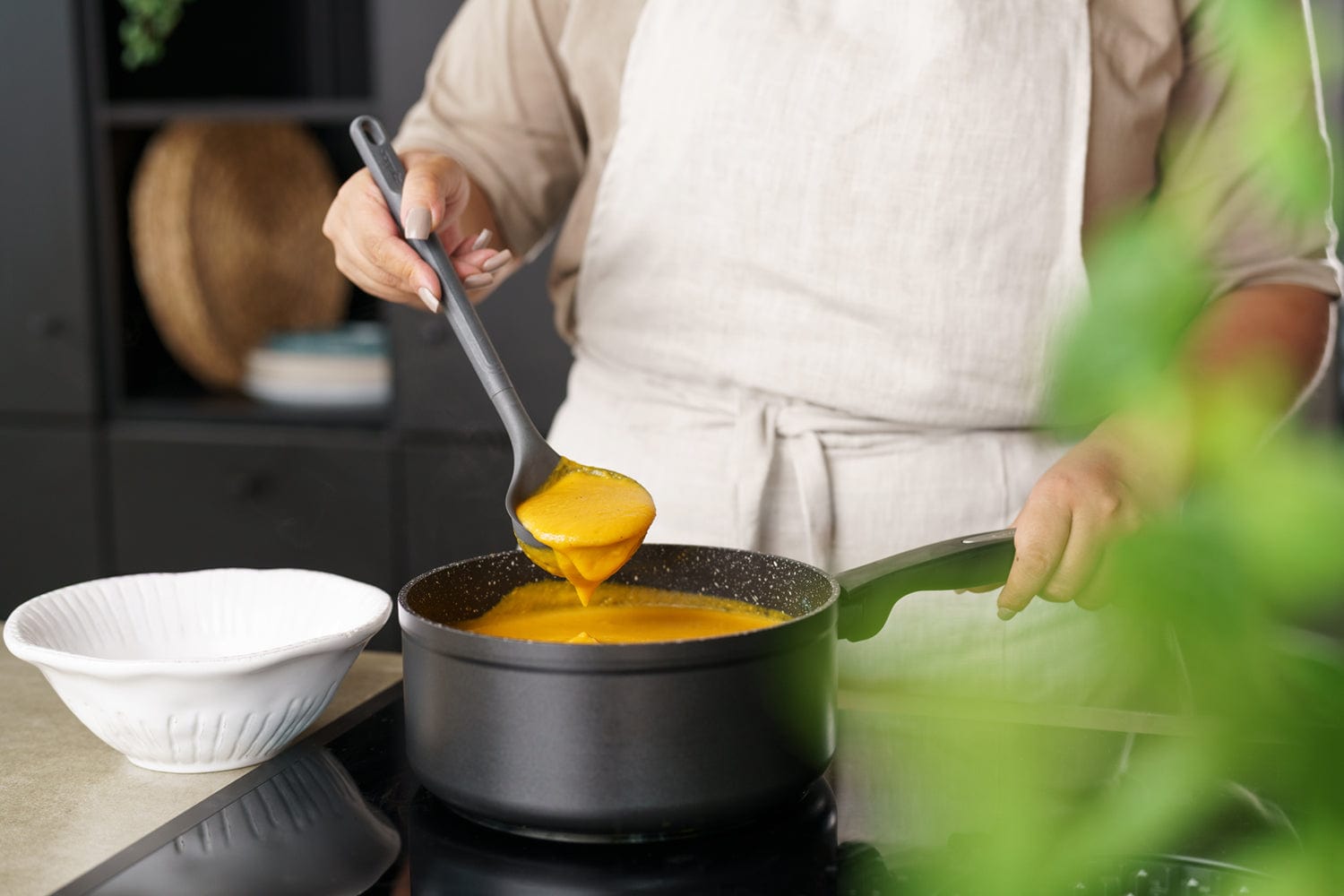 Zyliss Medium Ladle - Premium Stainless Steel Soup Spoon with Ergonomic Handle - Perfect for Serving Soups, Stews, and Pasta Dishes in Kitchen & Dining