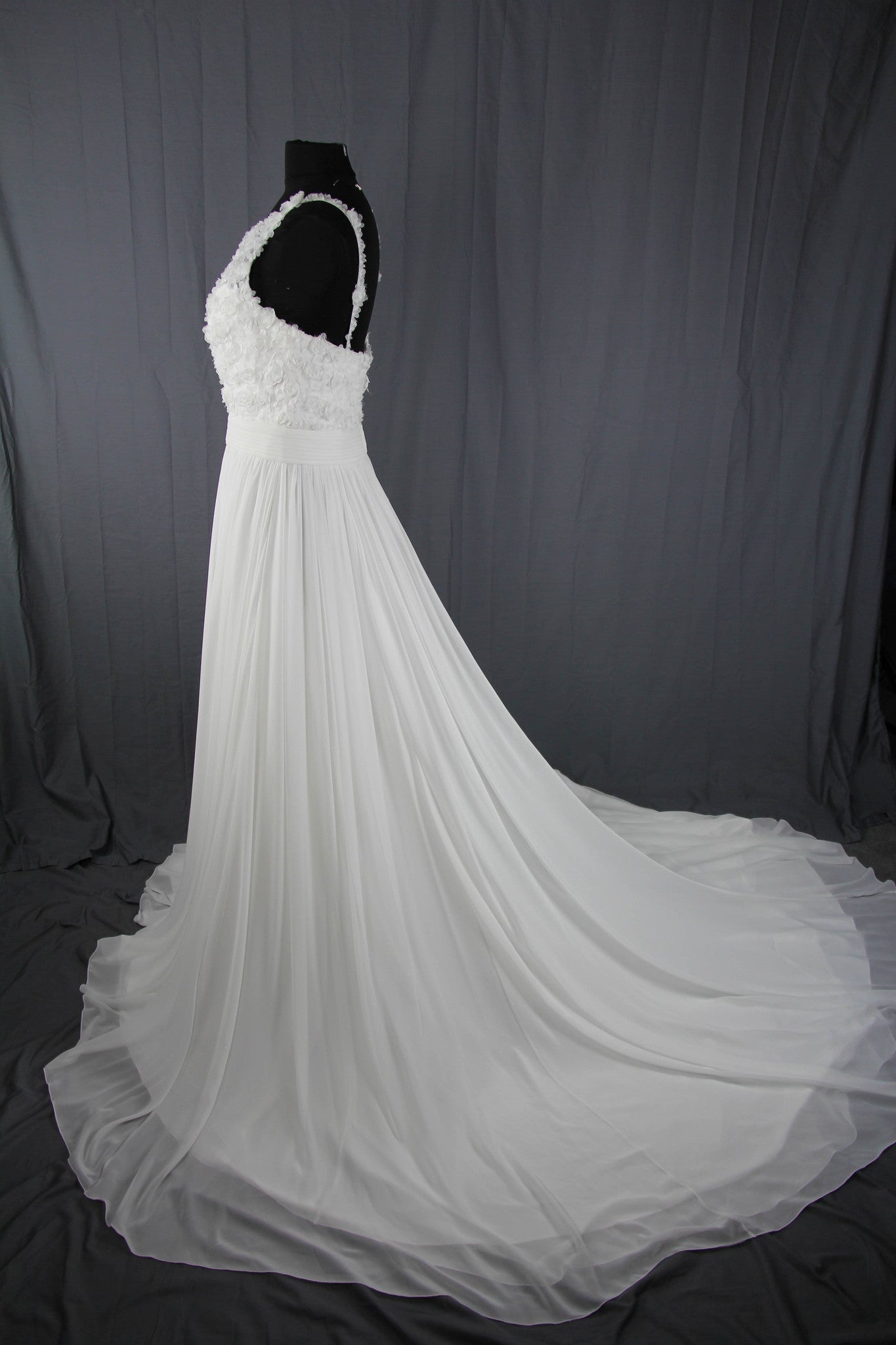 San Patrick Australia Sample Gown - Elegant Women's Formal Dress for Weddings, Parties & Special Occasions