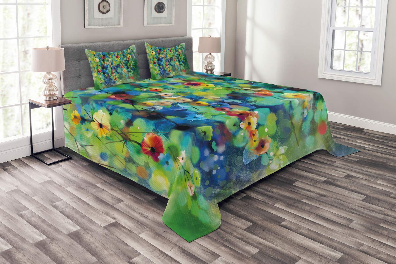 Ambesonne Floral Bedspread Set - Vibrant Spring Flowers King Size 3-Piece Bedding with 2 Pillow Shams | Green Blue Botanical Design for Master Bedroom Decor & Guest Room Refresh
