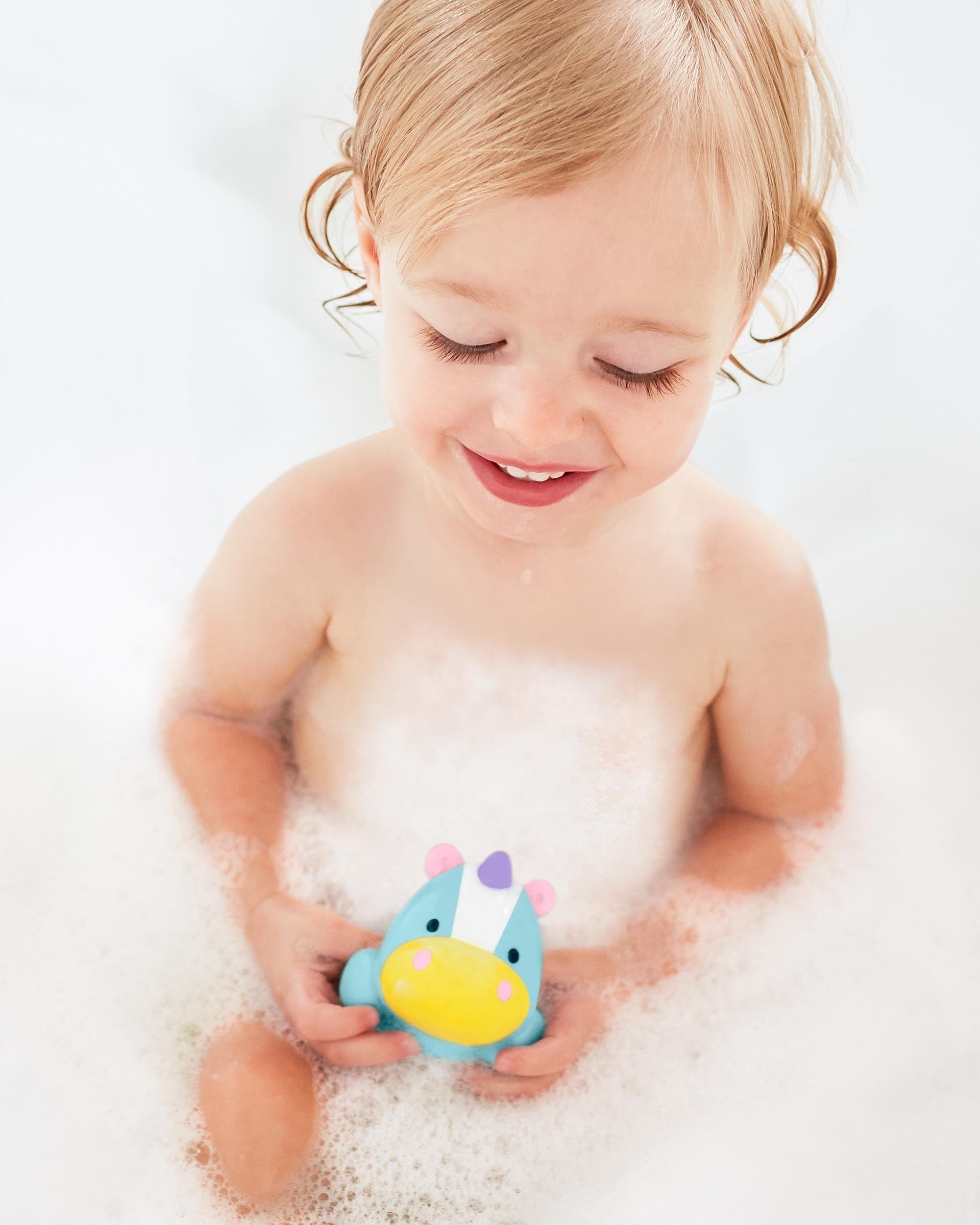 Skip Hop Zoo Light Up Bath Toys for Toddlers - Fun & Safe Bathtime Animal Toys with LED Lights - Perfect for Baby Bath Time, Sensory Play & Learning