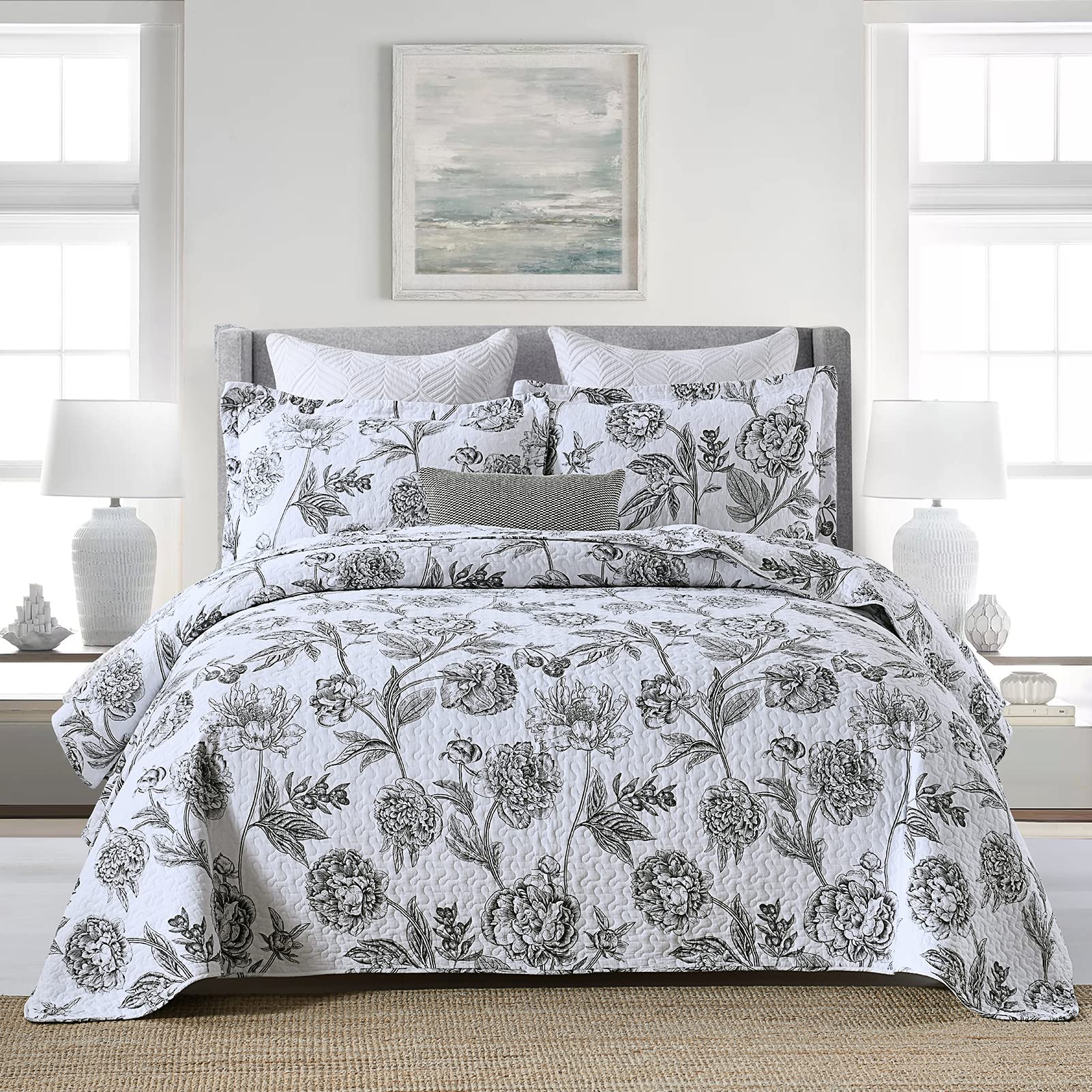 Farmhouse Floral King Size Quilt Set - 100% Cotton Lightweight White Comforter & Bedspread - 3-Piece All-Season Toile Bedding for Summer & Year-Round Use - Perfect for Master Bedroom, Guest Room & Vacation Homes