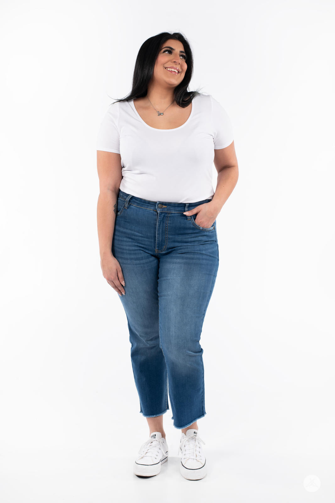 Trendy Distressed Ankle Fray Jeans for Women - High Waisted Skinny Denim Pants | Perfect for Casual Outfits, Street Style & Everyday Wear