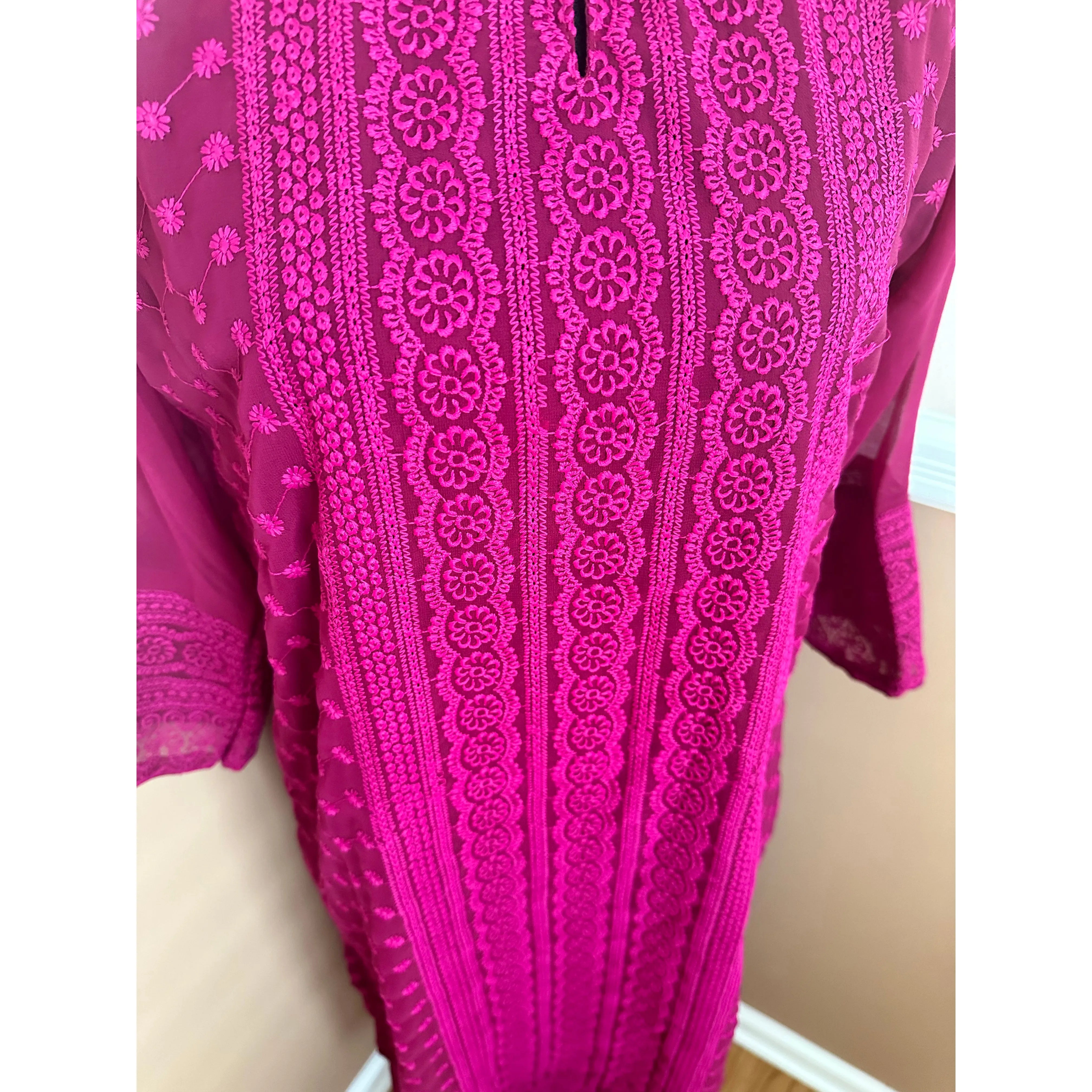 Elegant Chikankari Kurta for Women - Traditional Indian Embroidered Tunic - Perfect for Festivals, Weddings & Casual Wear