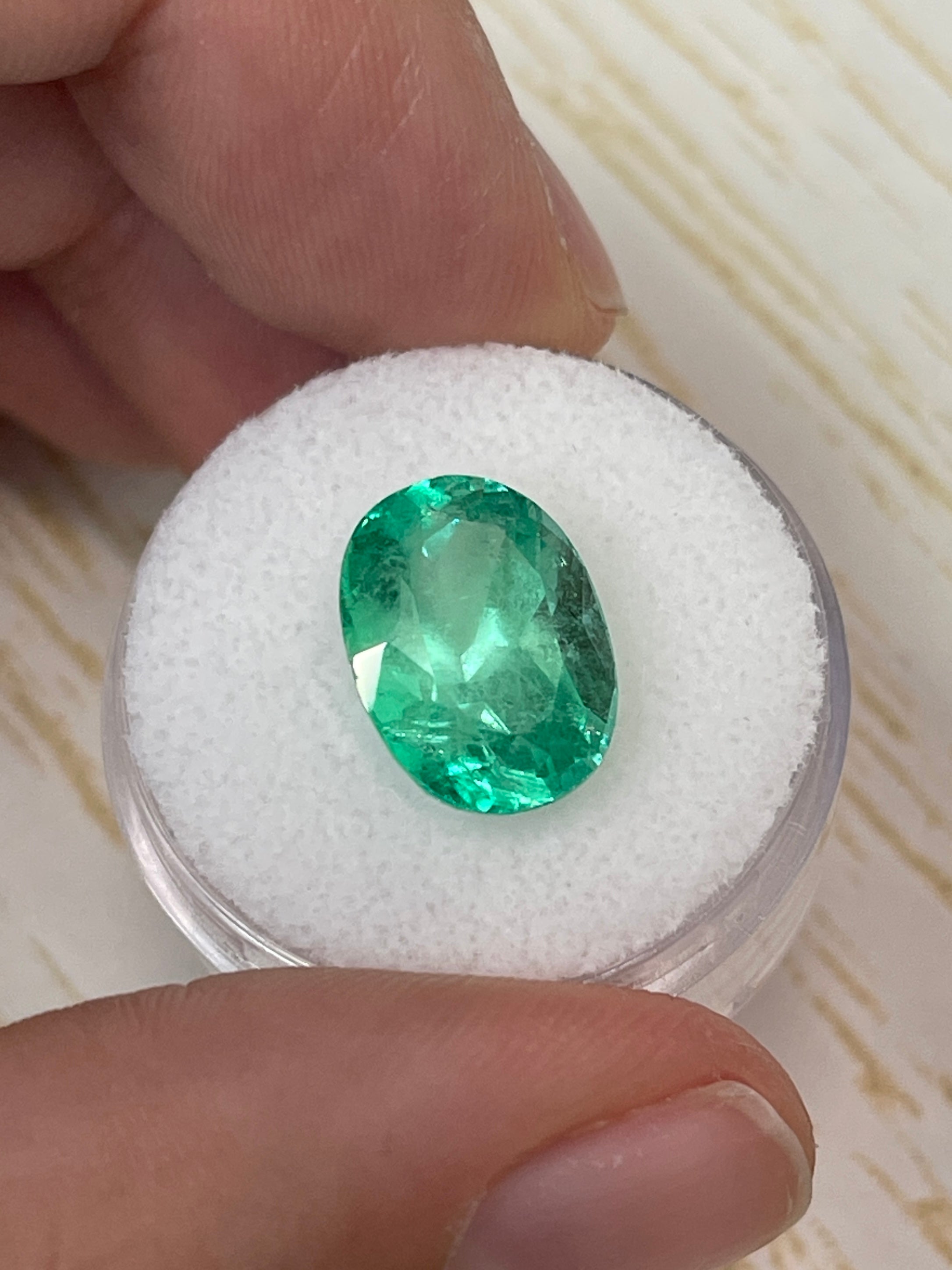 6.40 Carat Medium Green Natural Loose Colombian Emerald Oval Cut Gemstone for Jewelry Making - Engagement Rings, Necklaces & Earrings
