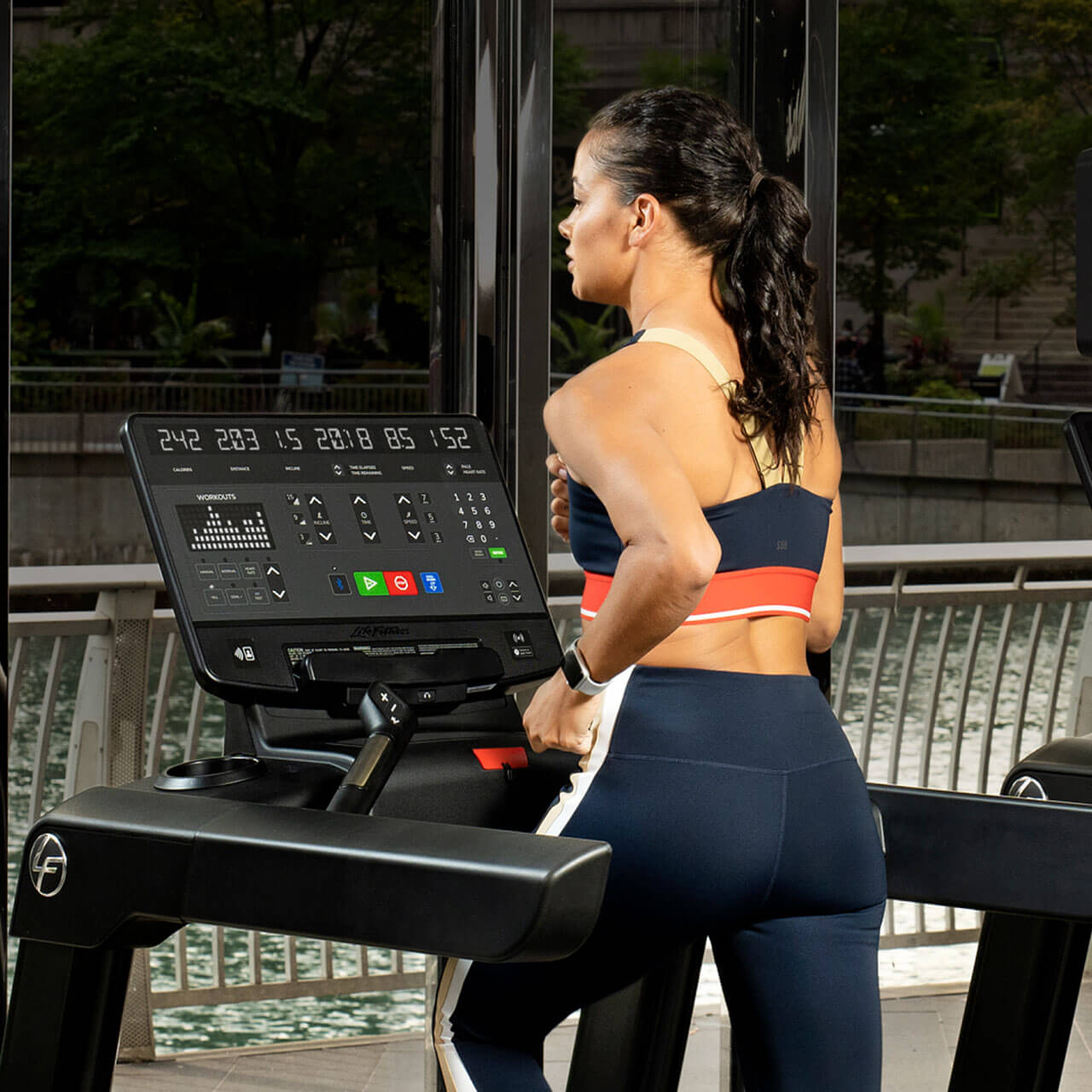 LifeFitness Club Series+ Treadmill - Premium Commercial Grade Running Machine for Home & Gym Use - Perfect for Cardio Workouts, Weight Loss & Fitness Training