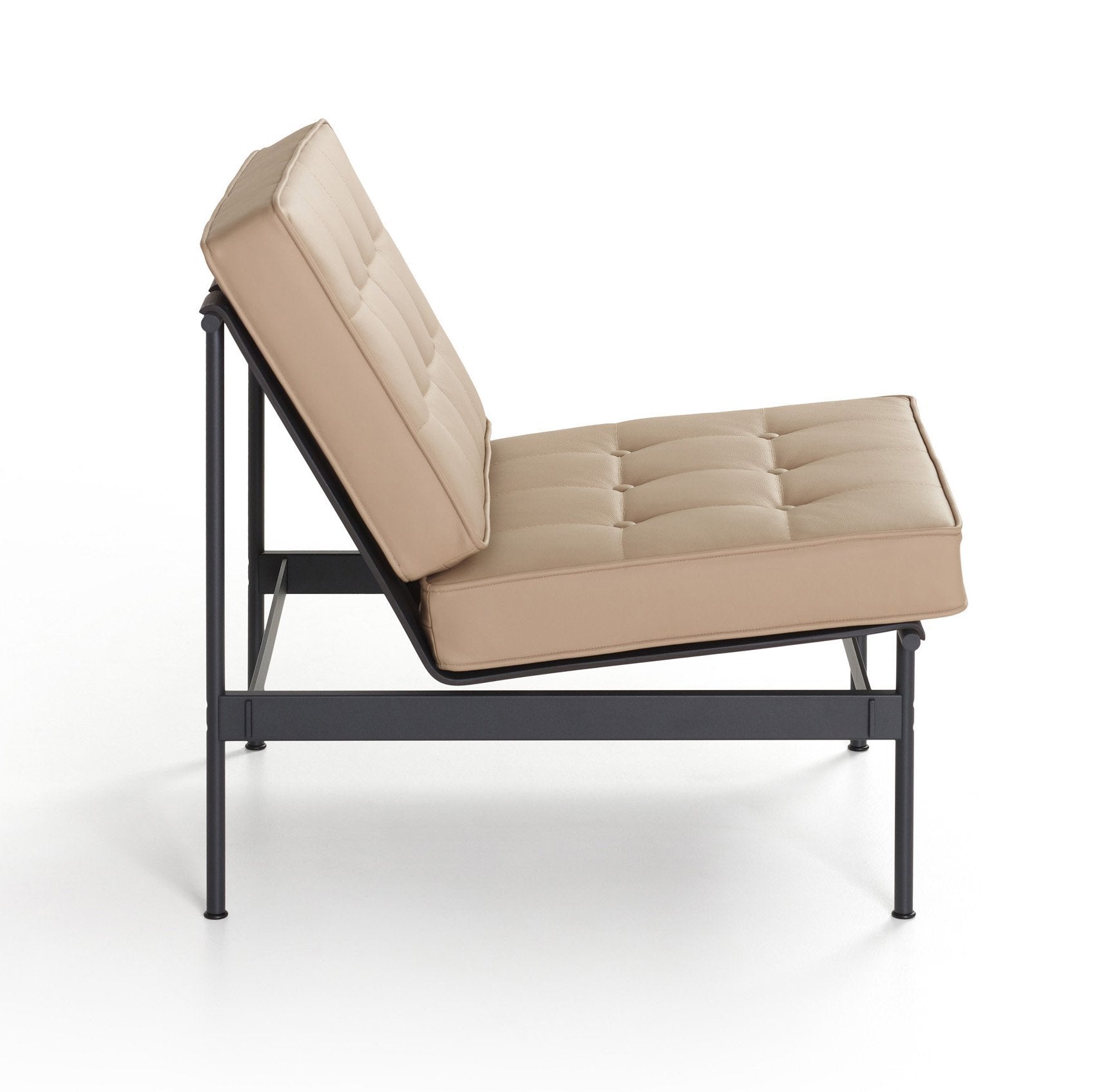 Artifort 416 Lounge Chair - Modern Mid-Century Design for Living Room, Office & Lounge Areas | Premium Comfort & Stylish Seating