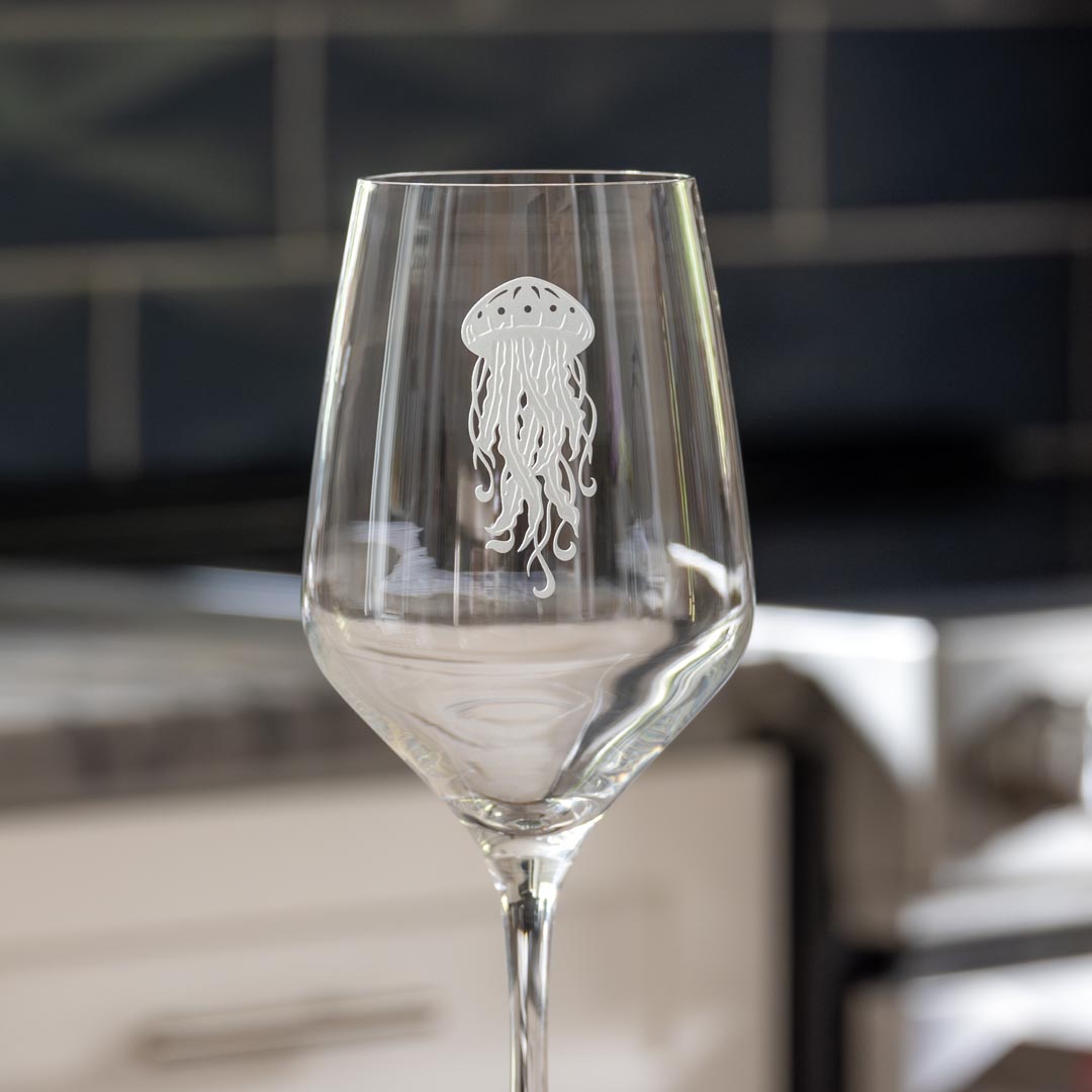 Premium 19.75oz Jellyfish All-Purpose Wine Glasses Set of 4 - Perfect for Red Wine, White Wine, Cocktails & Water - Elegant Stemware for Dinner Parties, Weddings & Home Entertaining
