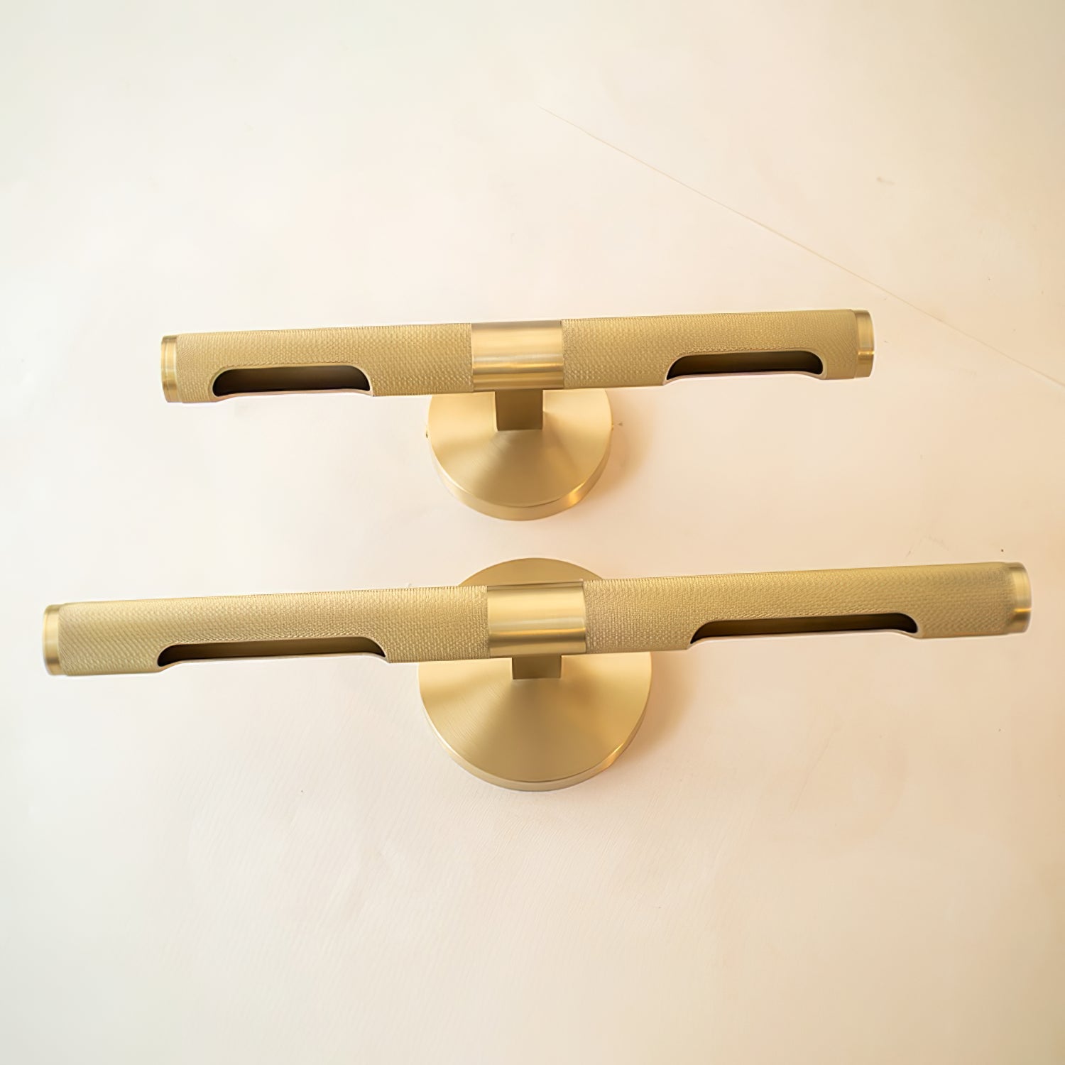 Anvers Wall Light - Modern Sconce Lighting for Bedroom, Living Room & Hallway - Elegant Indoor Wall Lamp with Soft Glow
