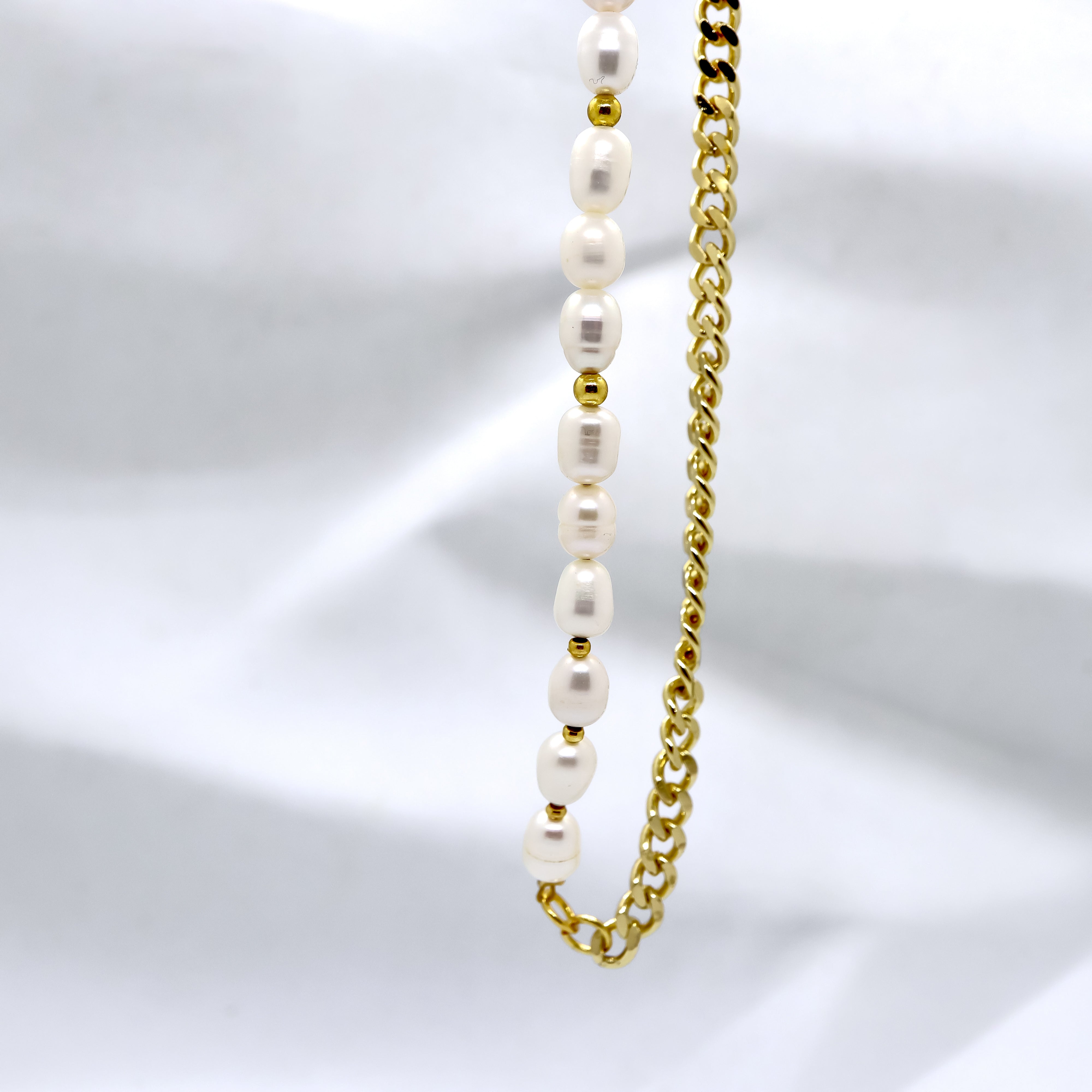 18K Gold Plated Fusion Pearl Chain Necklace for Women - Elegant Layered Jewelry Gift for Birthday, Anniversary & Valentine's Day - Perfect for Parties, Weddings & Special Occasions