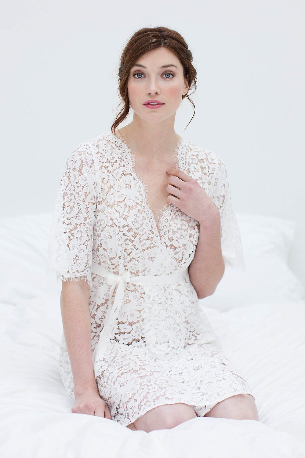 Elegant Off-White Elizabeth Lace Robe - Women's Luxury Bridal Kimono for Wedding, Honeymoon & Special Occasions