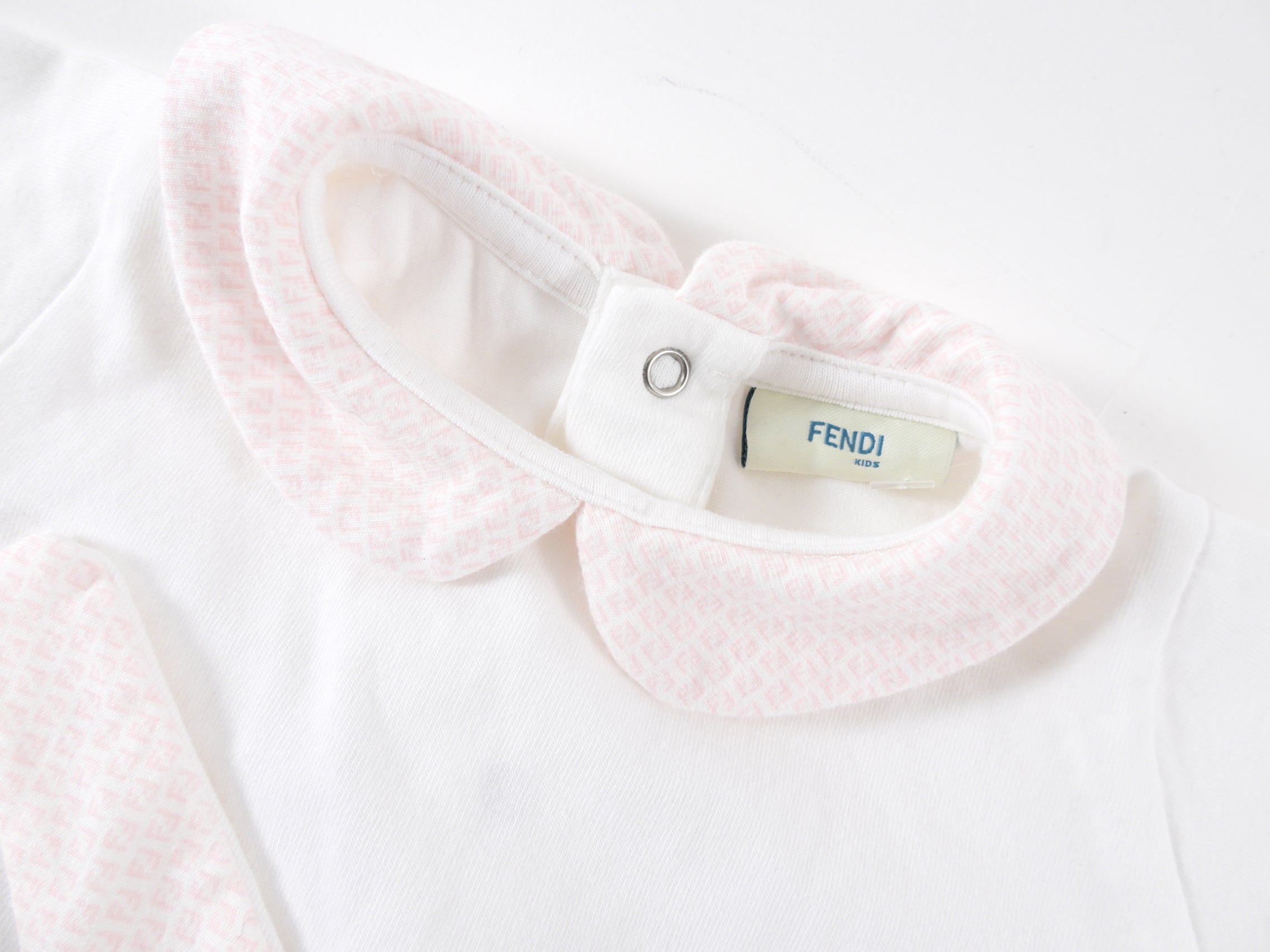 Fendi Pink and White 3-Piece Baby Gift Set - Newborn Baby Clothes, Hat & Blanket for Girls - Perfect for Baby Showers, Christenings & Newborn Photography