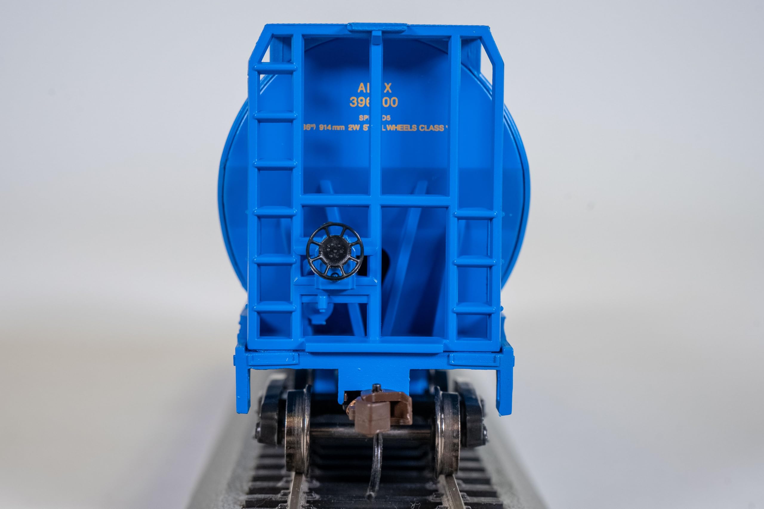 Bachmann Trains HO Scale Canadian 4 Bay Cylindrical Grain Hopper - Heritage Fund Model Train - Perfect for Railroad Layouts & Collectors