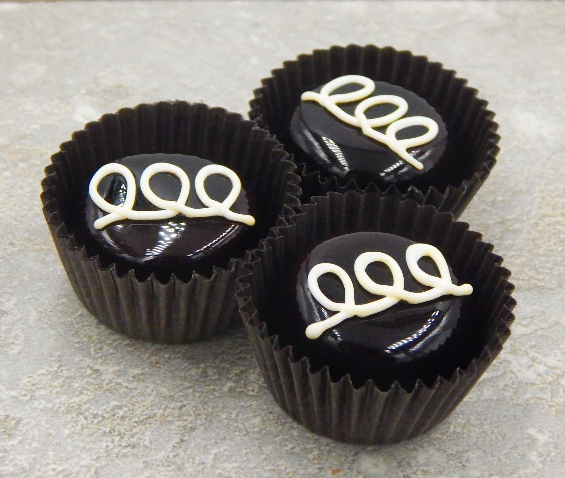 Handmade Art Glass Candy Treat - Chocolate & Vanilla Flavor | Perfect for Party Favors, Gift Boxes & Home Decor