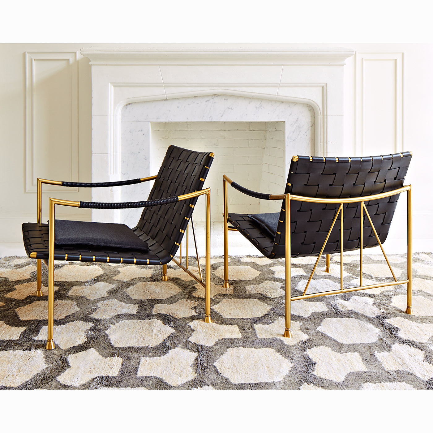 Thebes Lounge Chair - Modern Accent Chair for Living Room, Bedroom & Office - Comfortable Upholstered Armchair with Wooden Legs - Perfect for Relaxing, Reading & Decorating Your Home