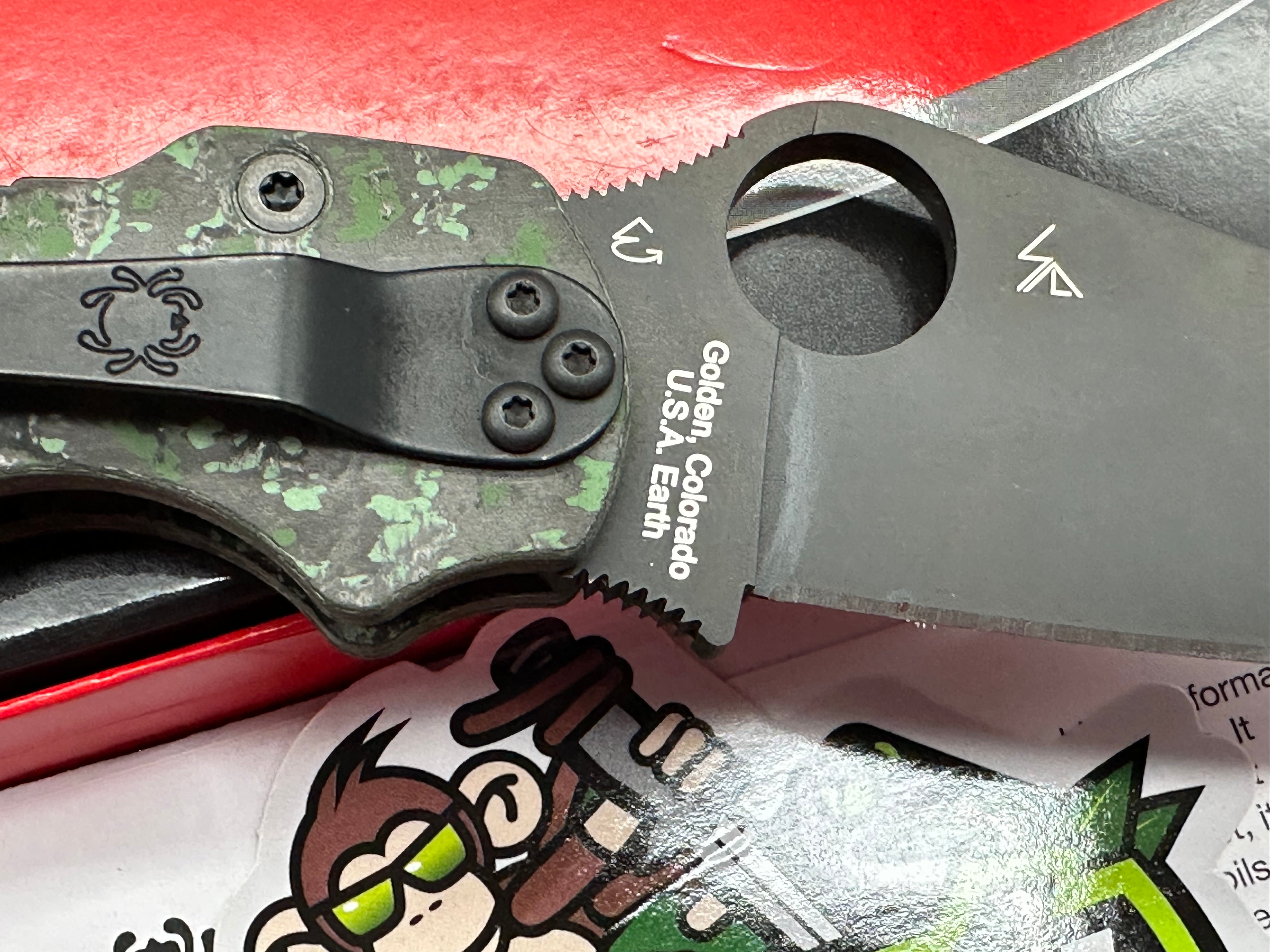 Spyderco Para 2 Folding Knife - New in Box, Green Jungle Camo, M4 Steel Blade - Perfect for Outdoor Camping, Hunting & Survival Gear
