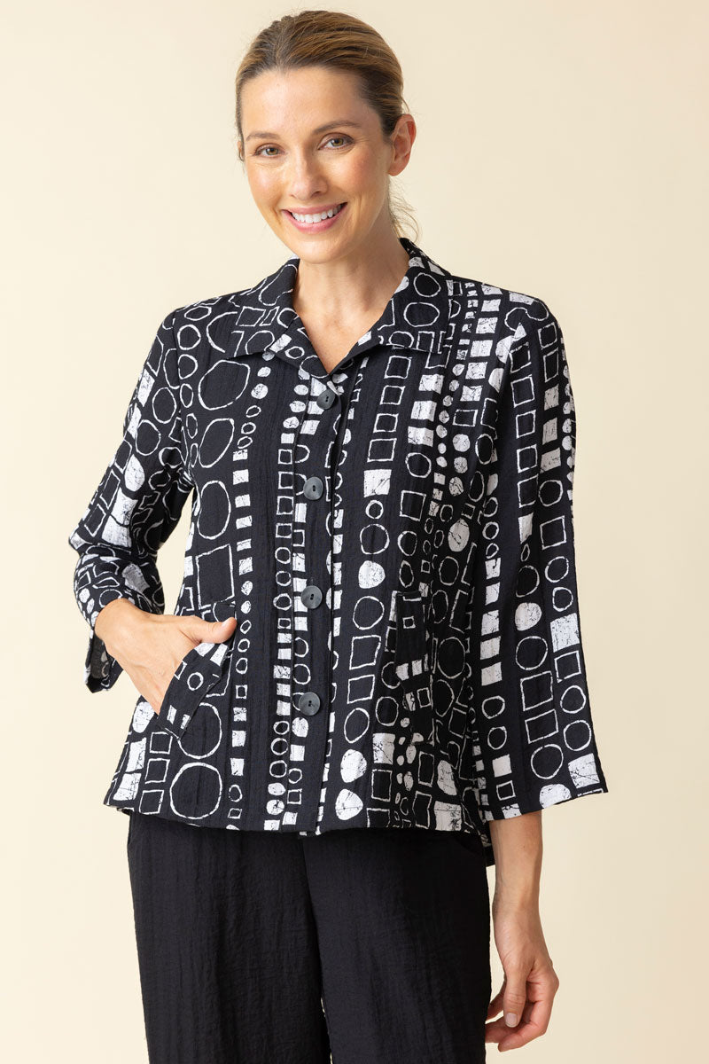 Habitat Travel Circle Pleat Back Jacket - Stylish Women's Lightweight Jacket for Outdoor Adventures & Casual Wear
