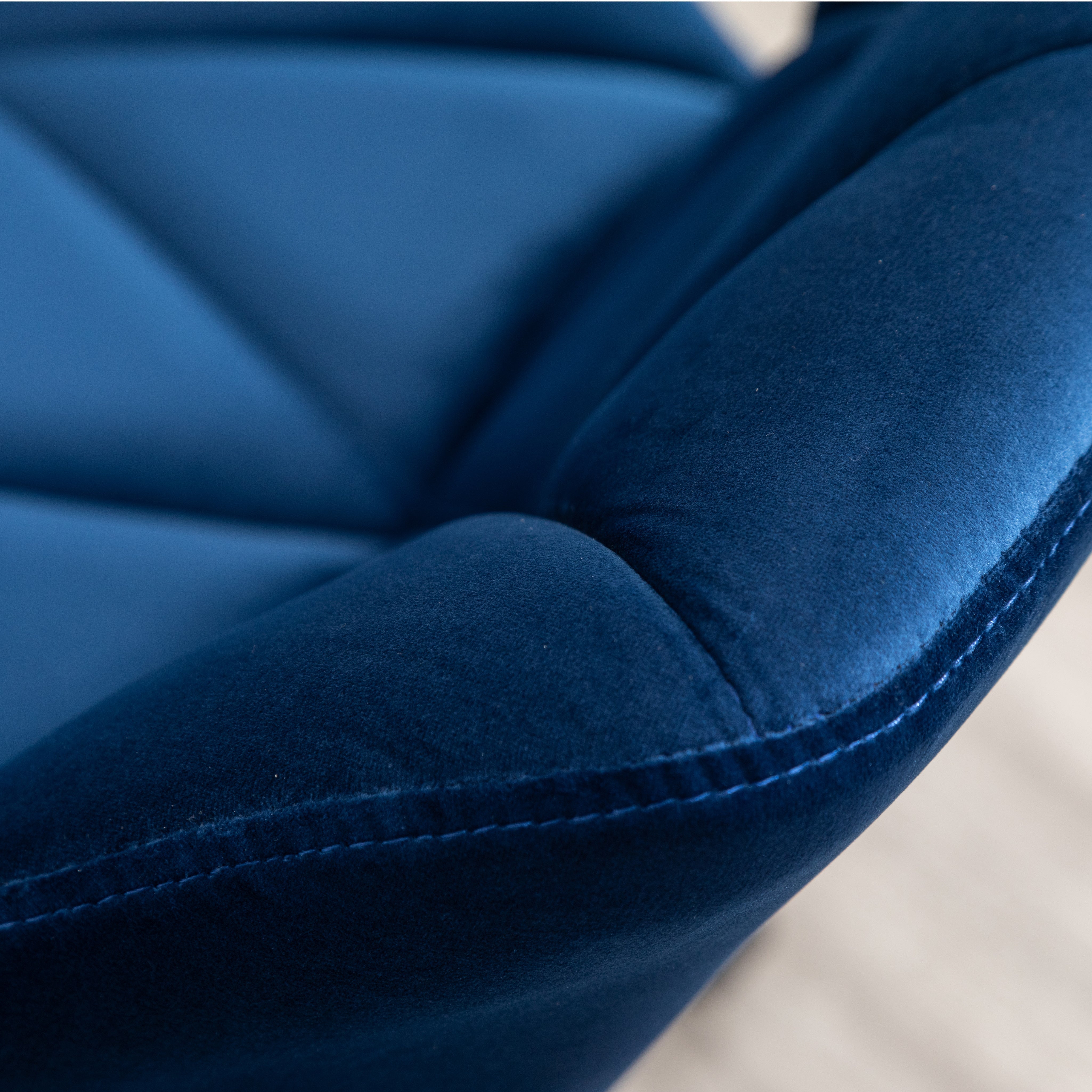 Roundhill Furniture Eldon Diamond Tufted Adjustable Swivel Office Chair - Ergonomic Executive Desk Chair with Lumbar Support, 360° Rotation & Height Adjustment, Blue Velvet - Perfect for Home Office, Gaming & Workspace